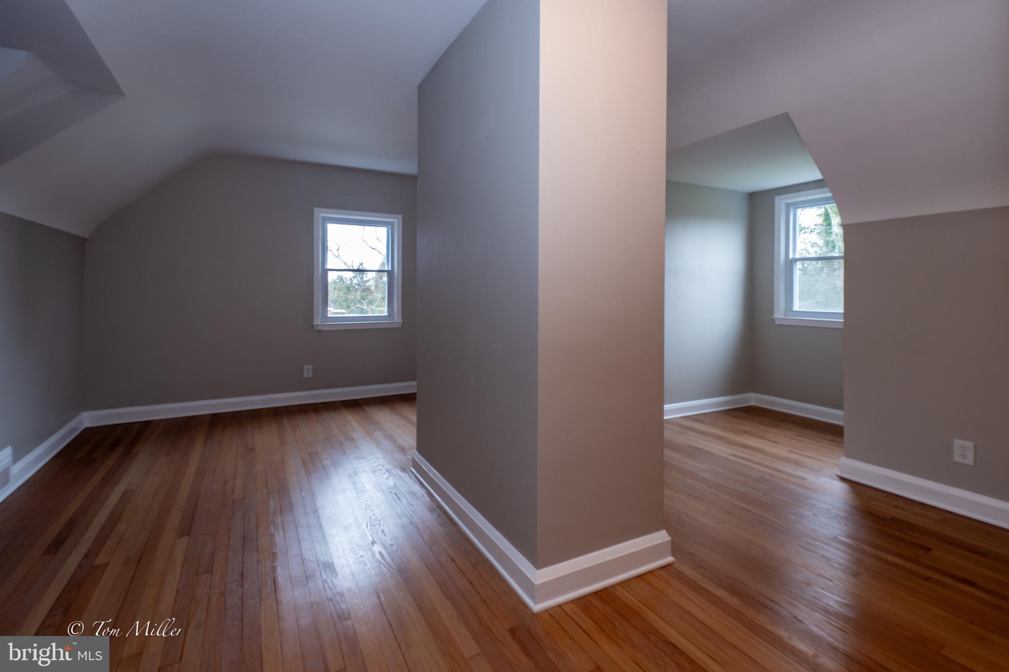 HAMPTON VILLAGE - Residential