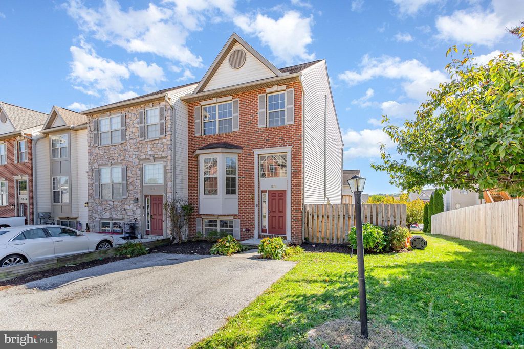 Photo of 1270 Wanda Drive, HANOVER, PA 17331 (MLS # PAYK2091518)