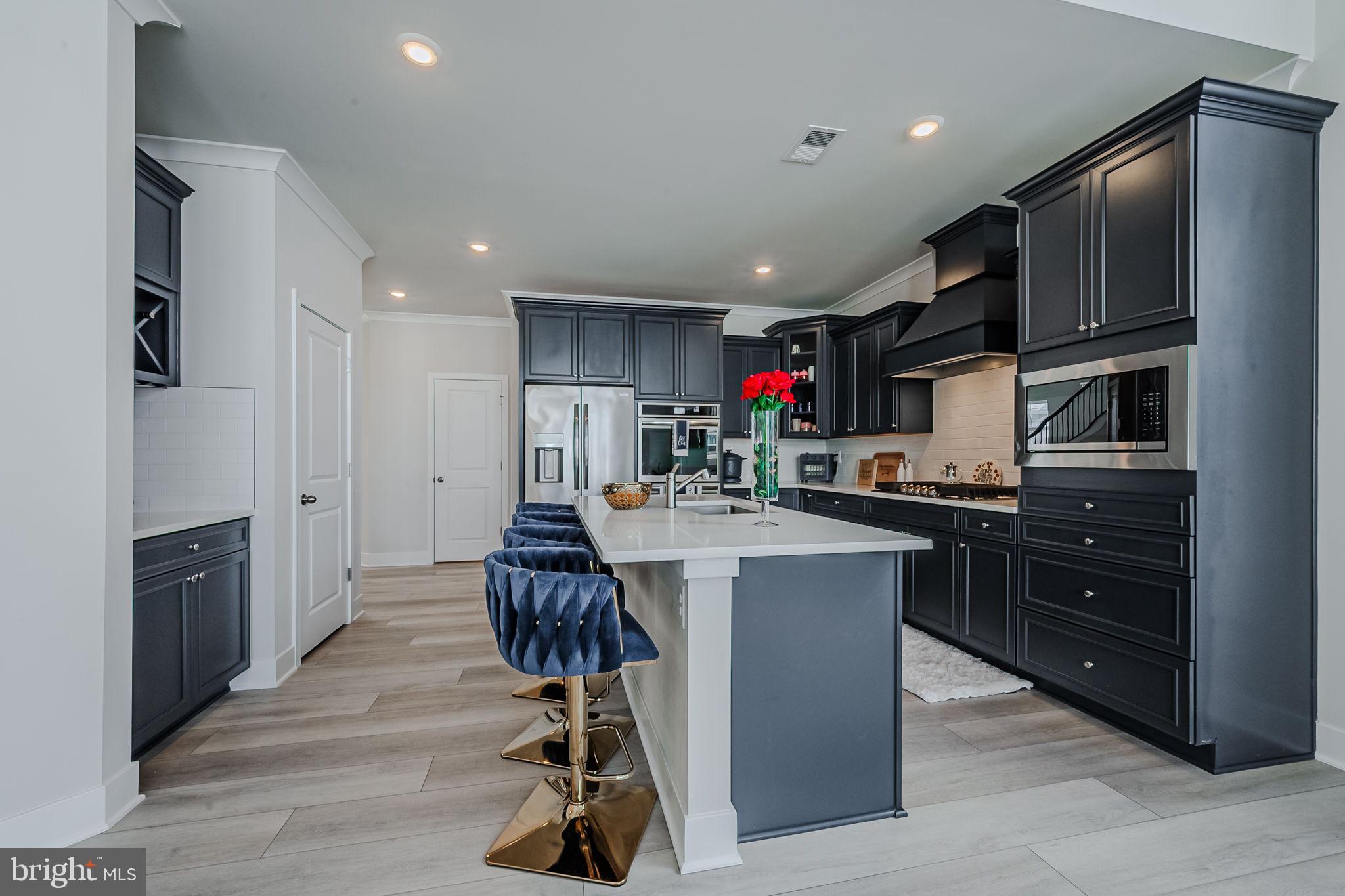 PLANTATION LAKES - Residential