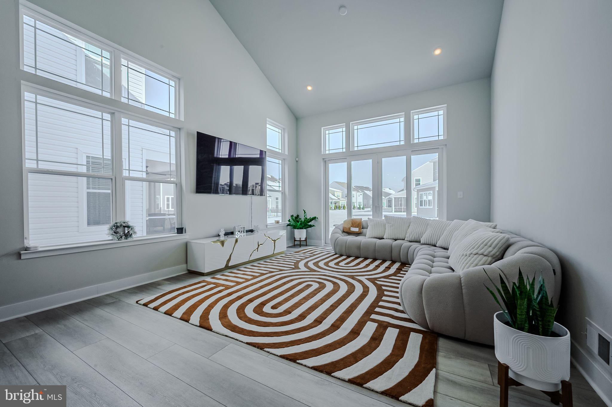 PLANTATION LAKES - Residential