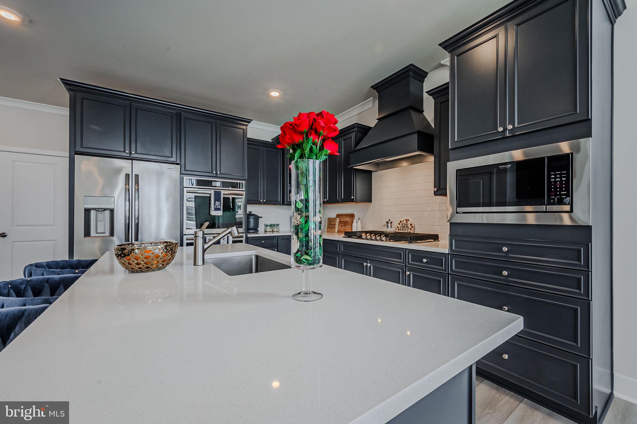 PLANTATION LAKES - Residential