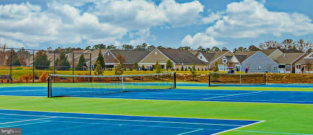 PLANTATION LAKES - Residential