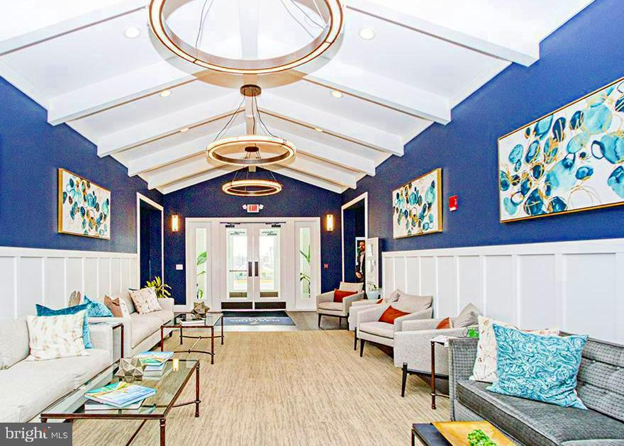 PLANTATION LAKES - Residential