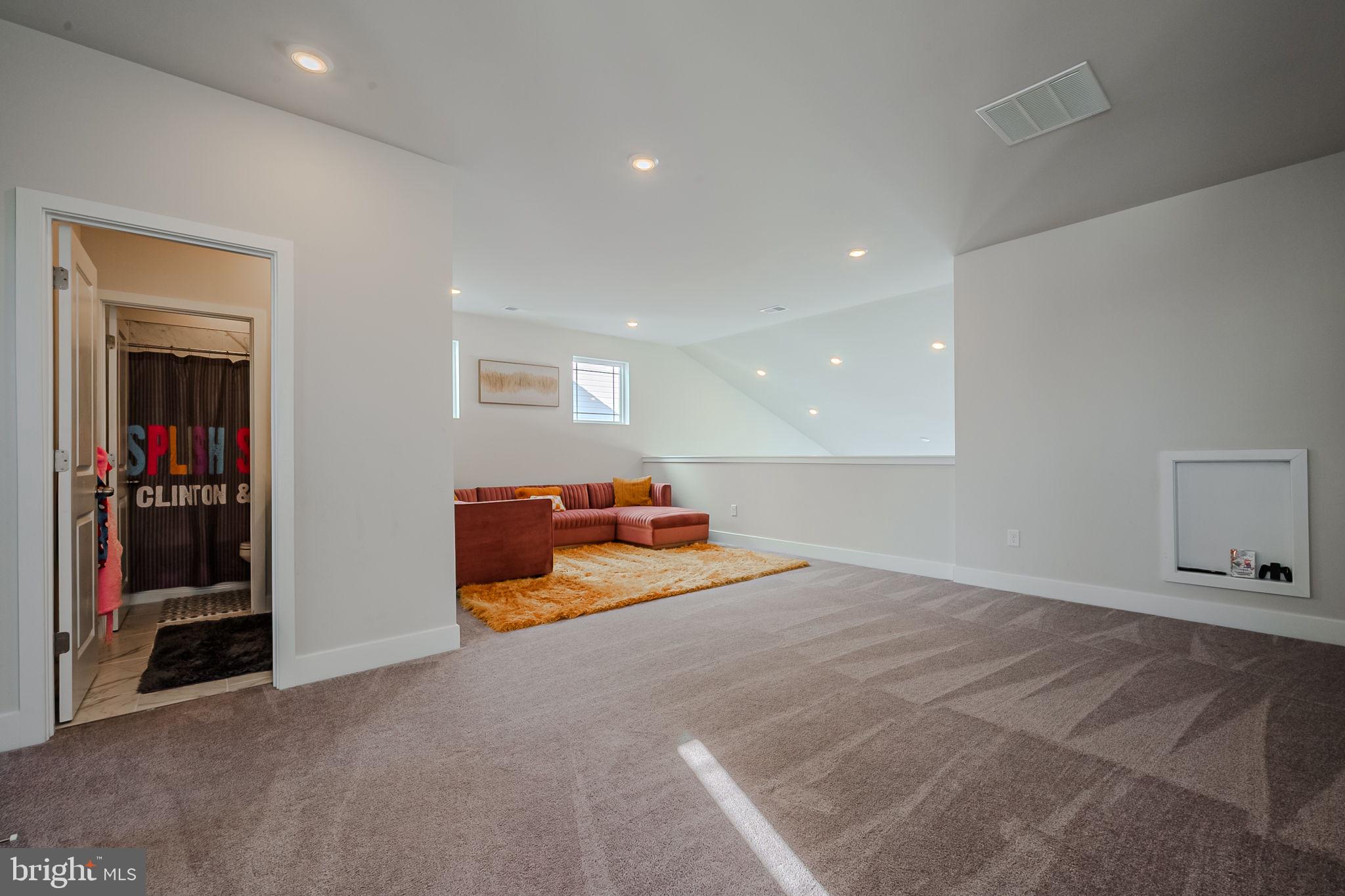 PLANTATION LAKES - Residential