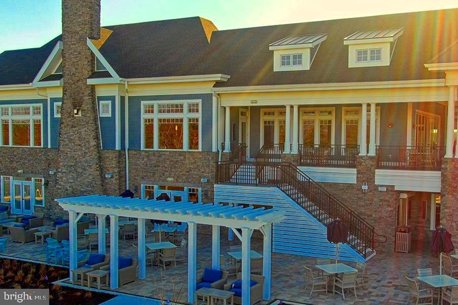 PLANTATION LAKES - Residential