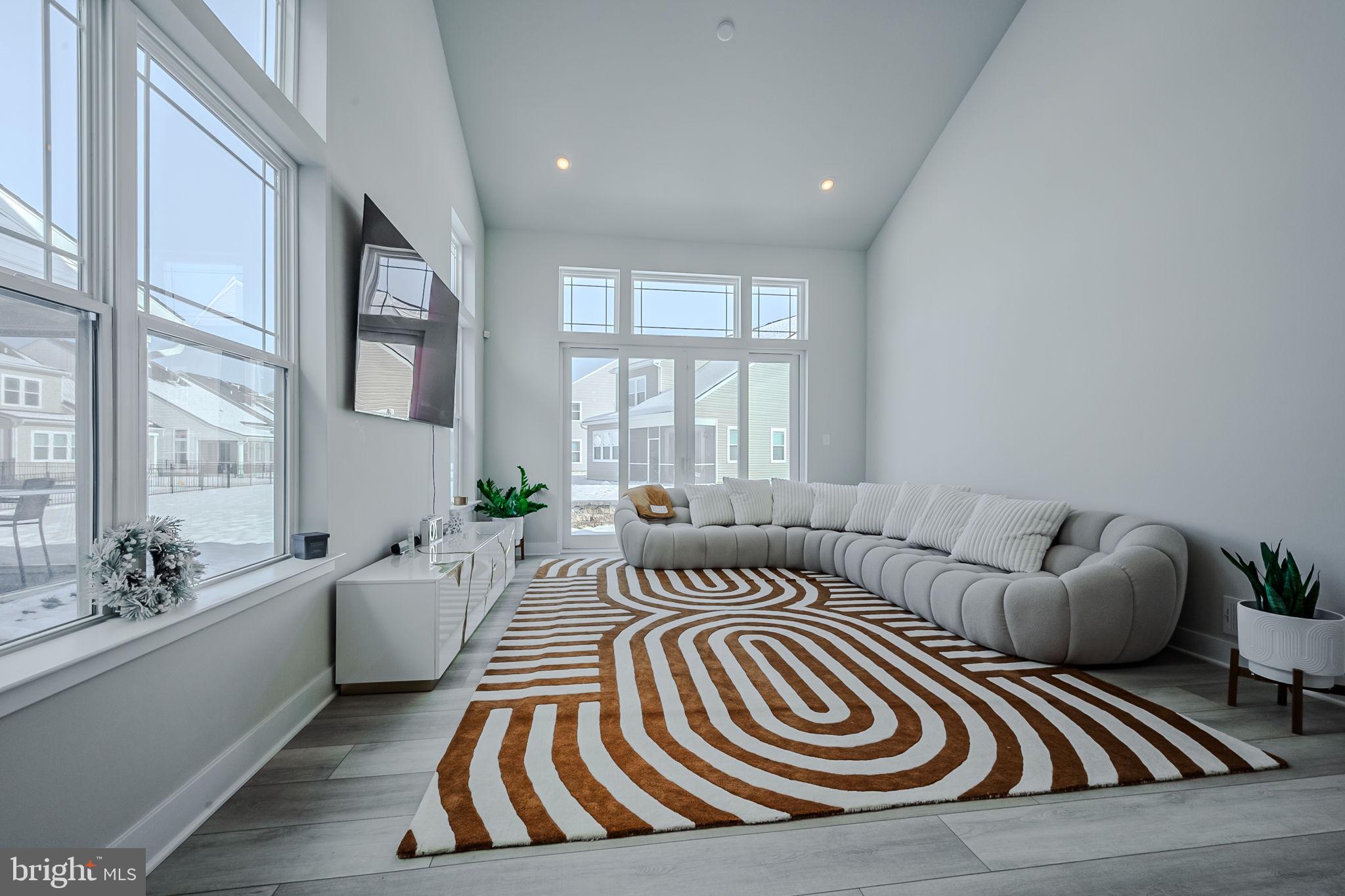 PLANTATION LAKES - Residential