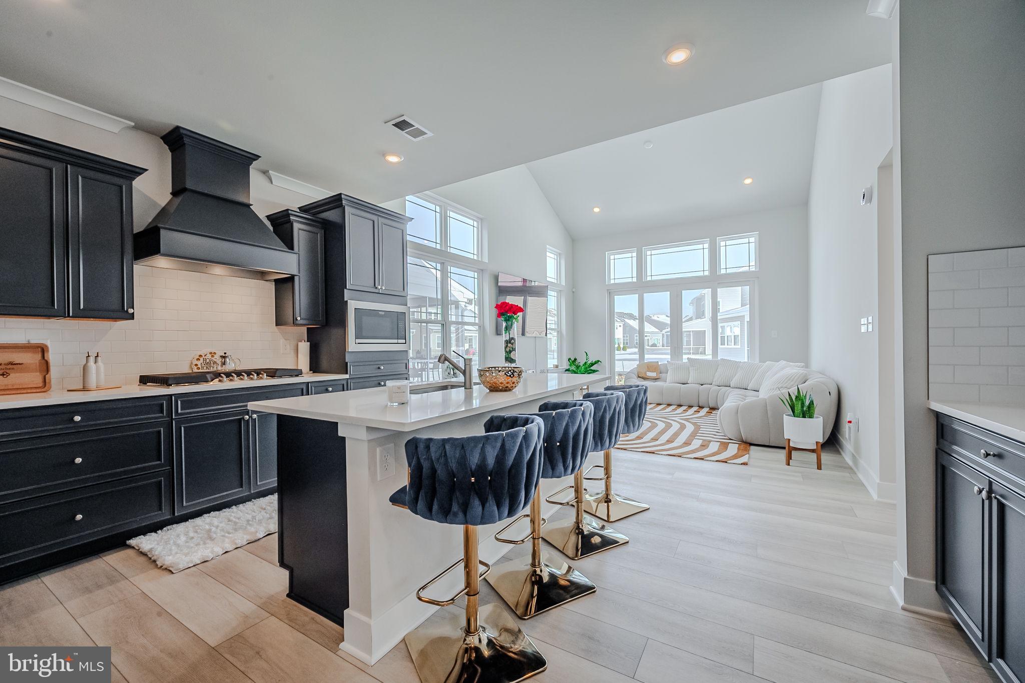 PLANTATION LAKES - Residential