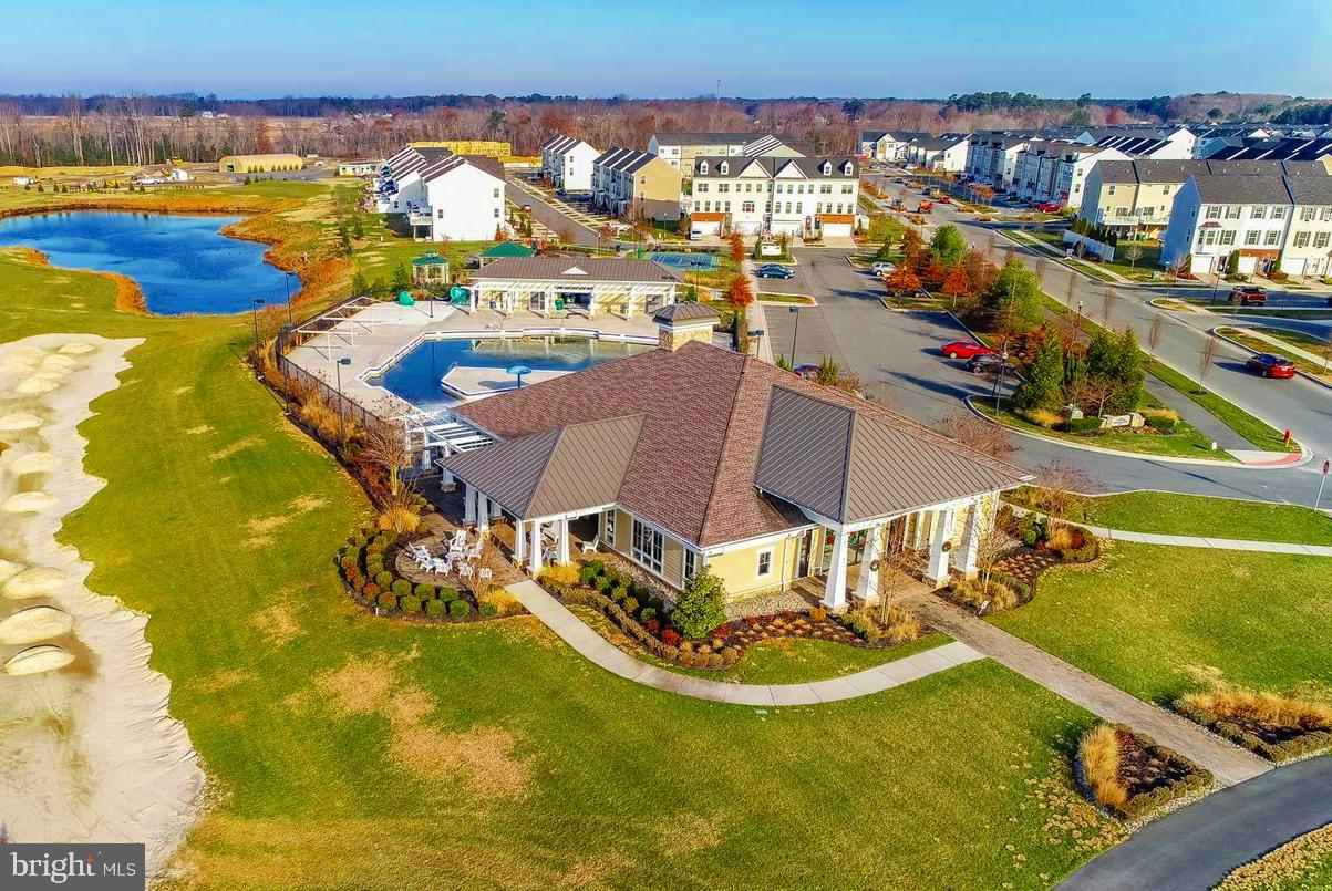 PLANTATION LAKES - Residential