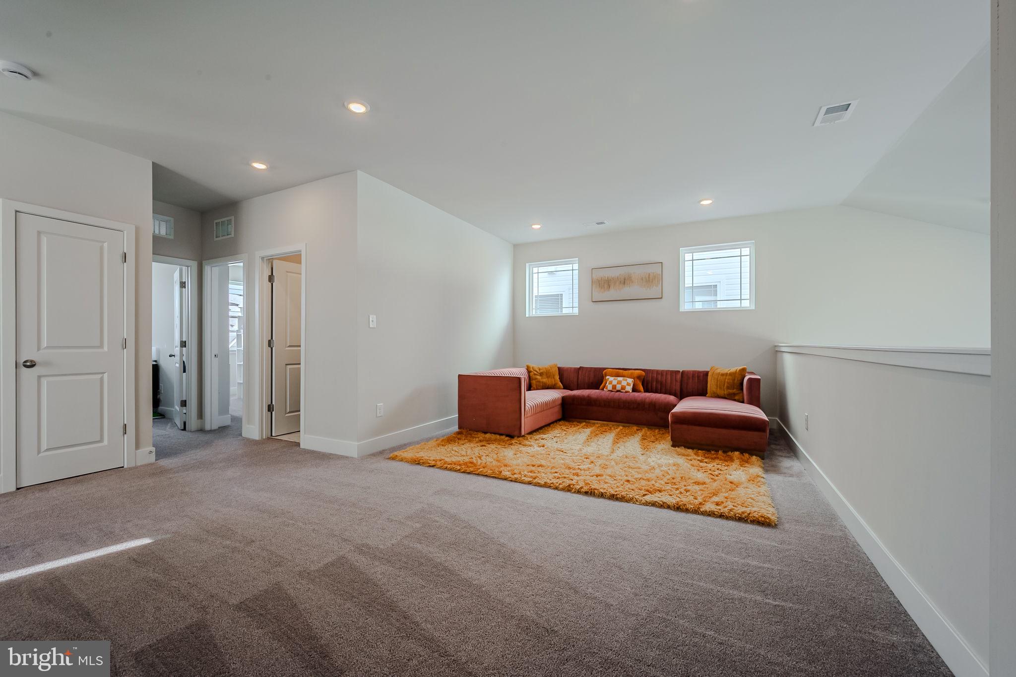 PLANTATION LAKES - Residential