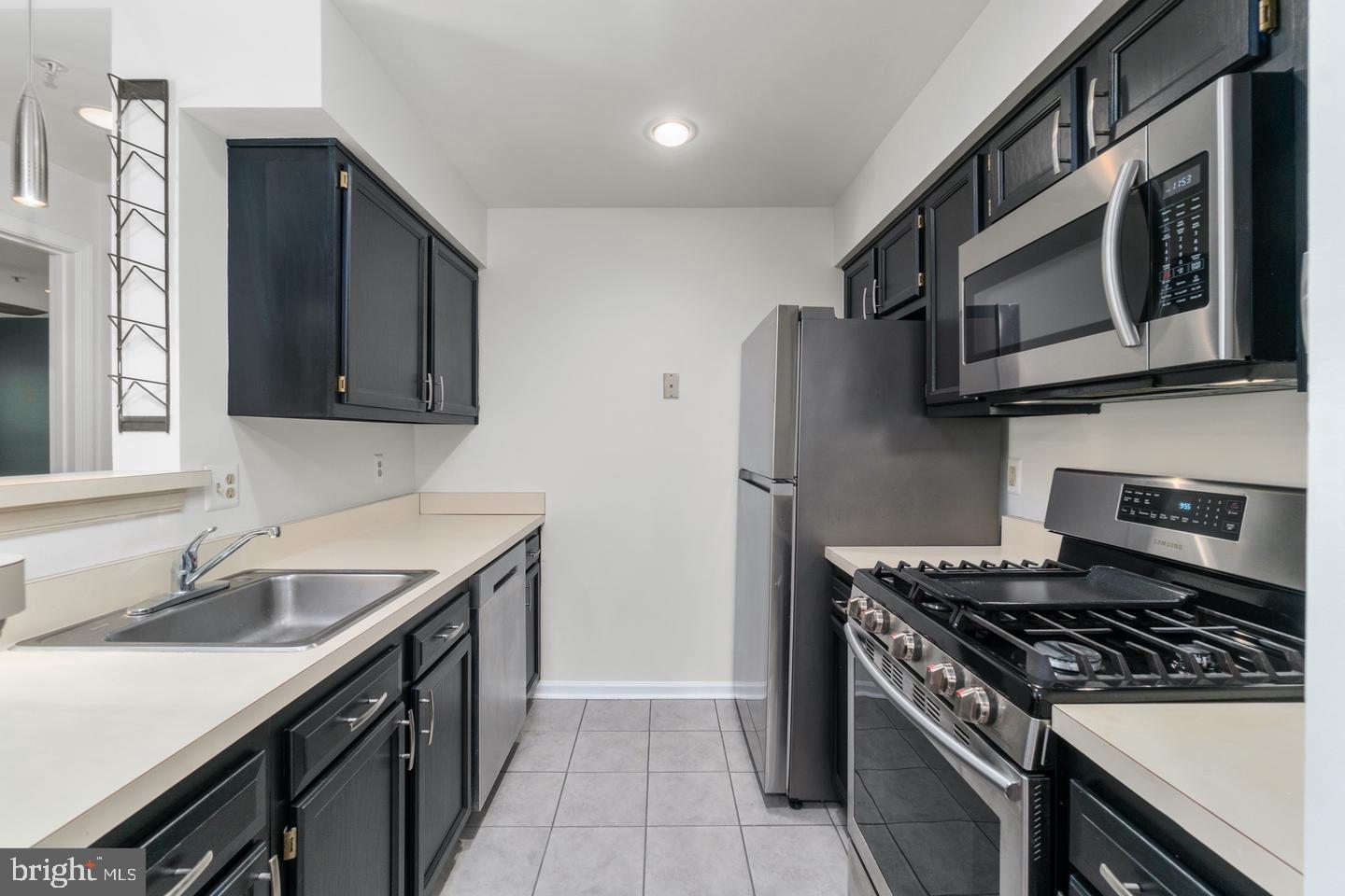 LARGO TOWN CENTER CONDOMINIUMS - Residential Lease