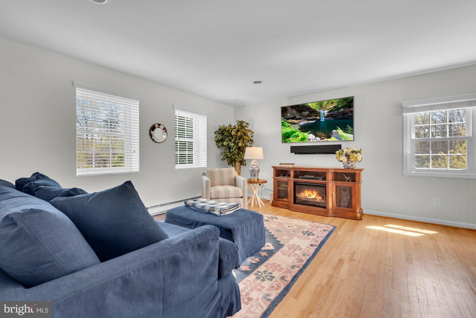 SHORE ACRES - Residential