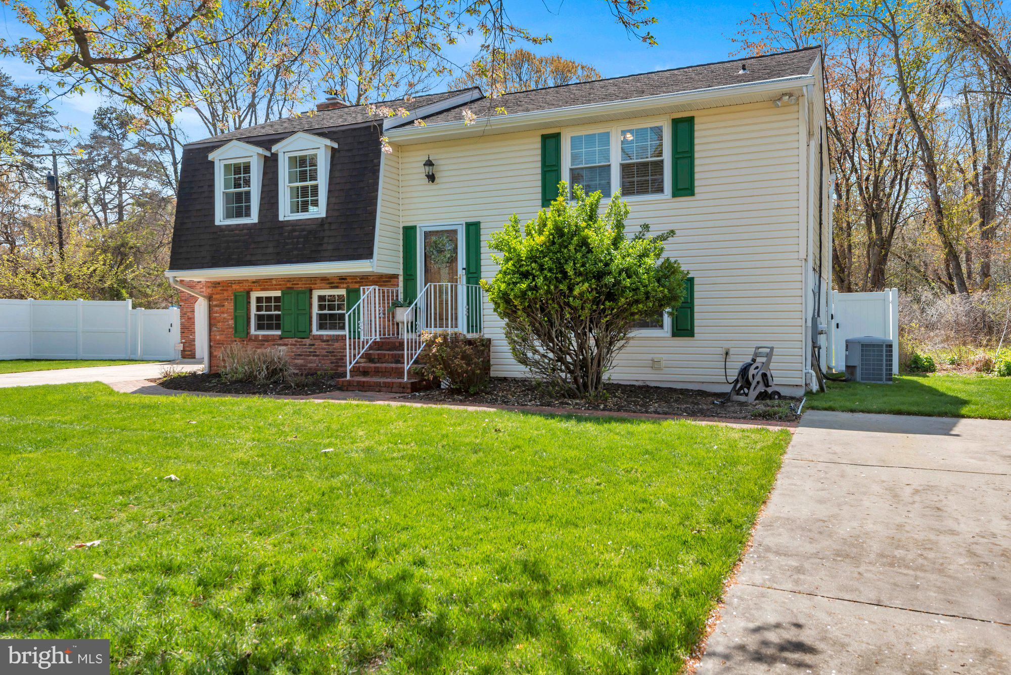 SHORE ACRES - Residential