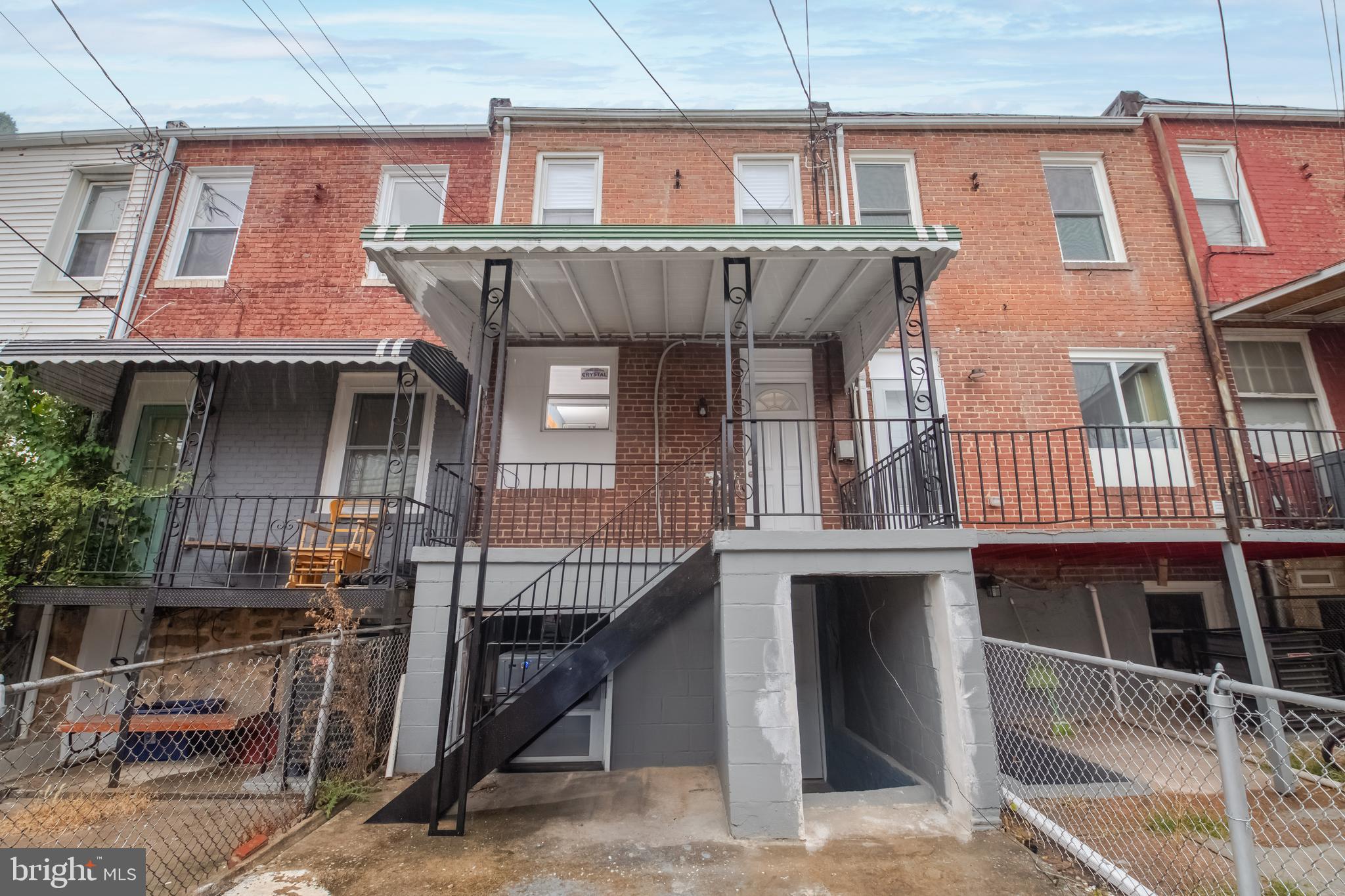 BROADWAY EAST - Residential