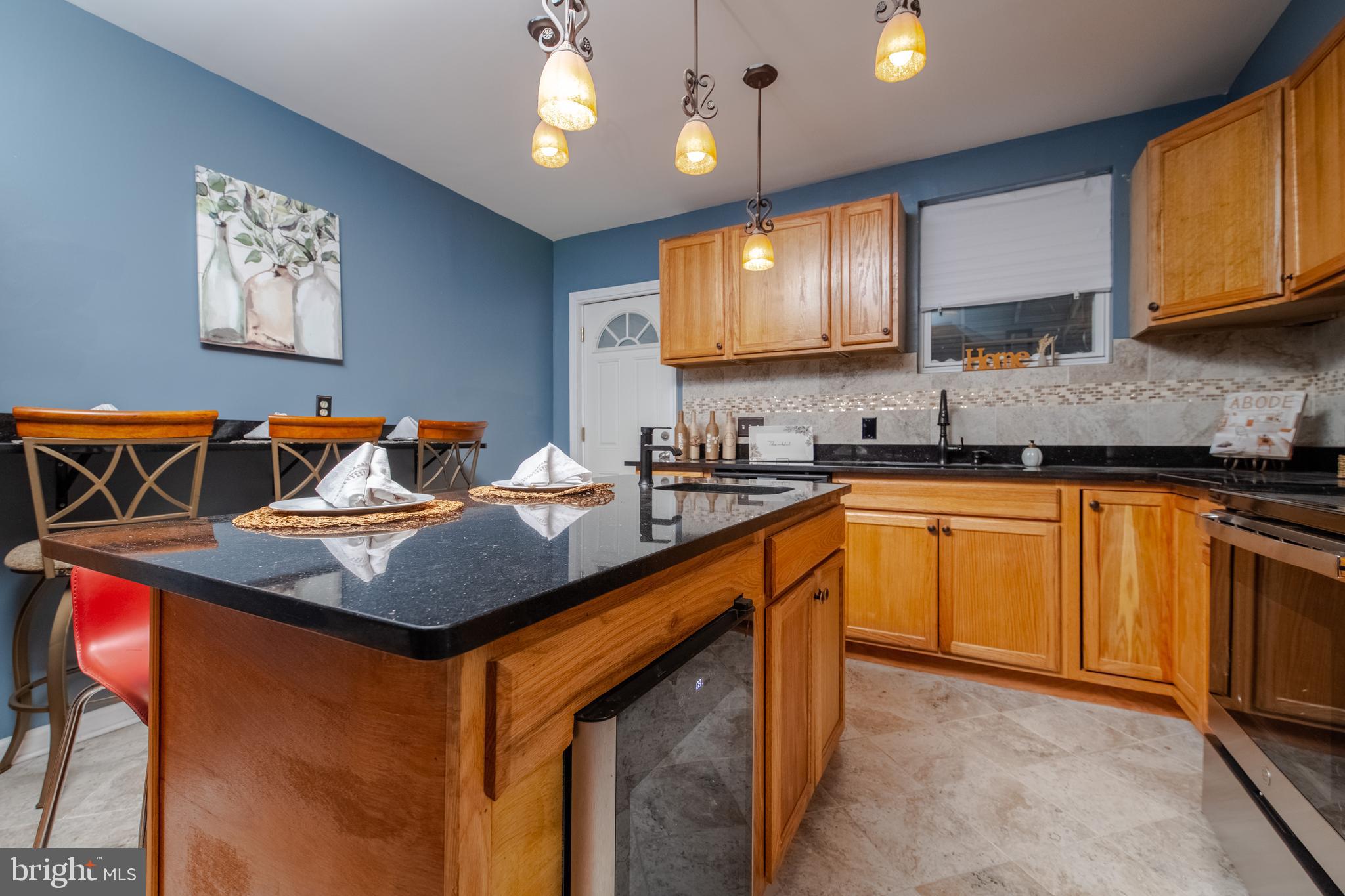 BROADWAY EAST - Residential