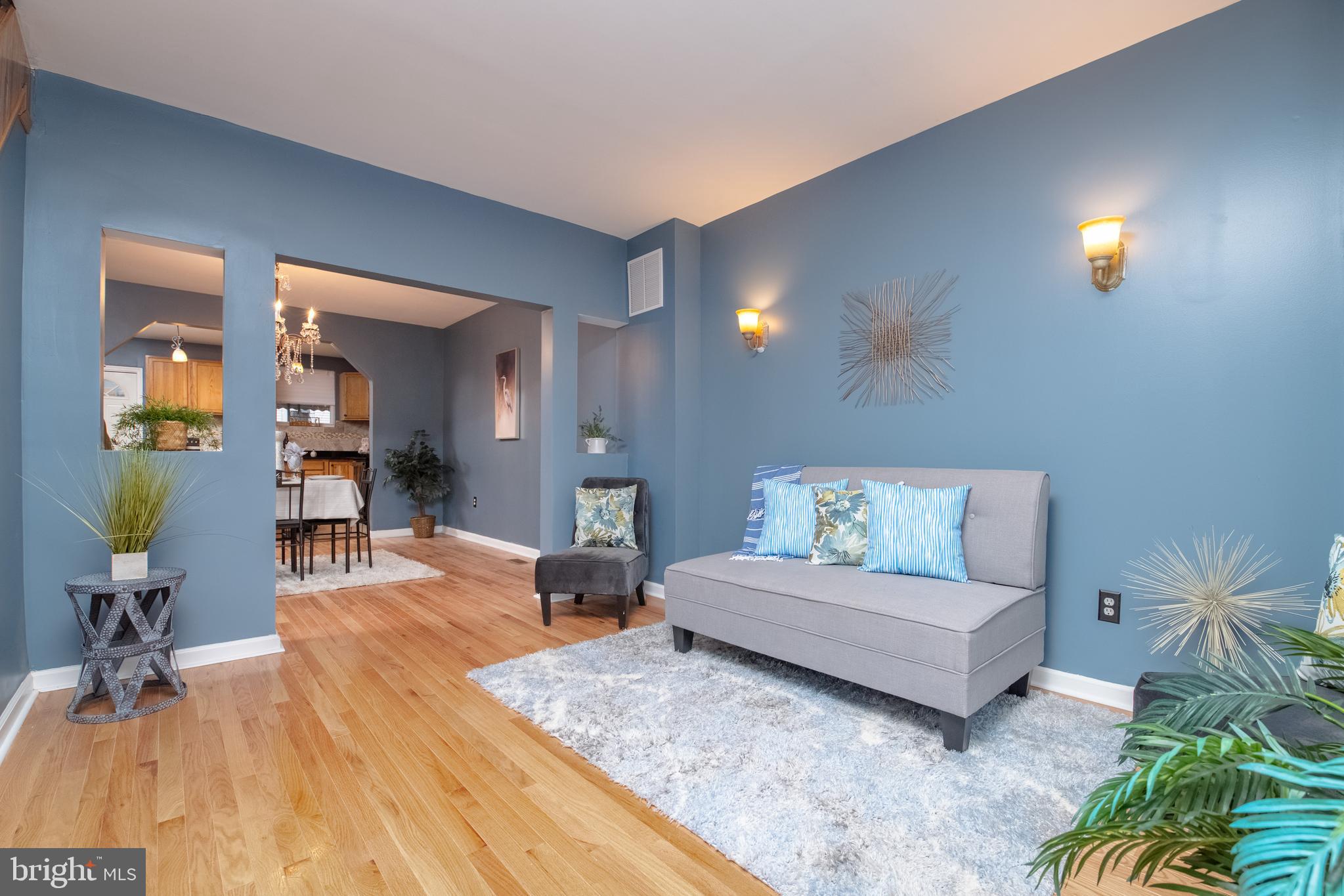 BROADWAY EAST - Residential