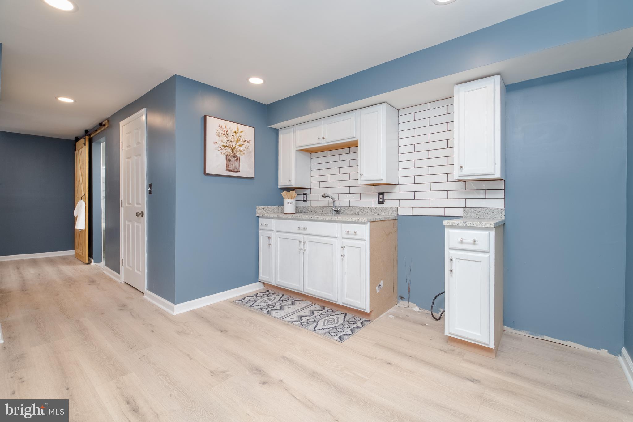 BROADWAY EAST - Residential