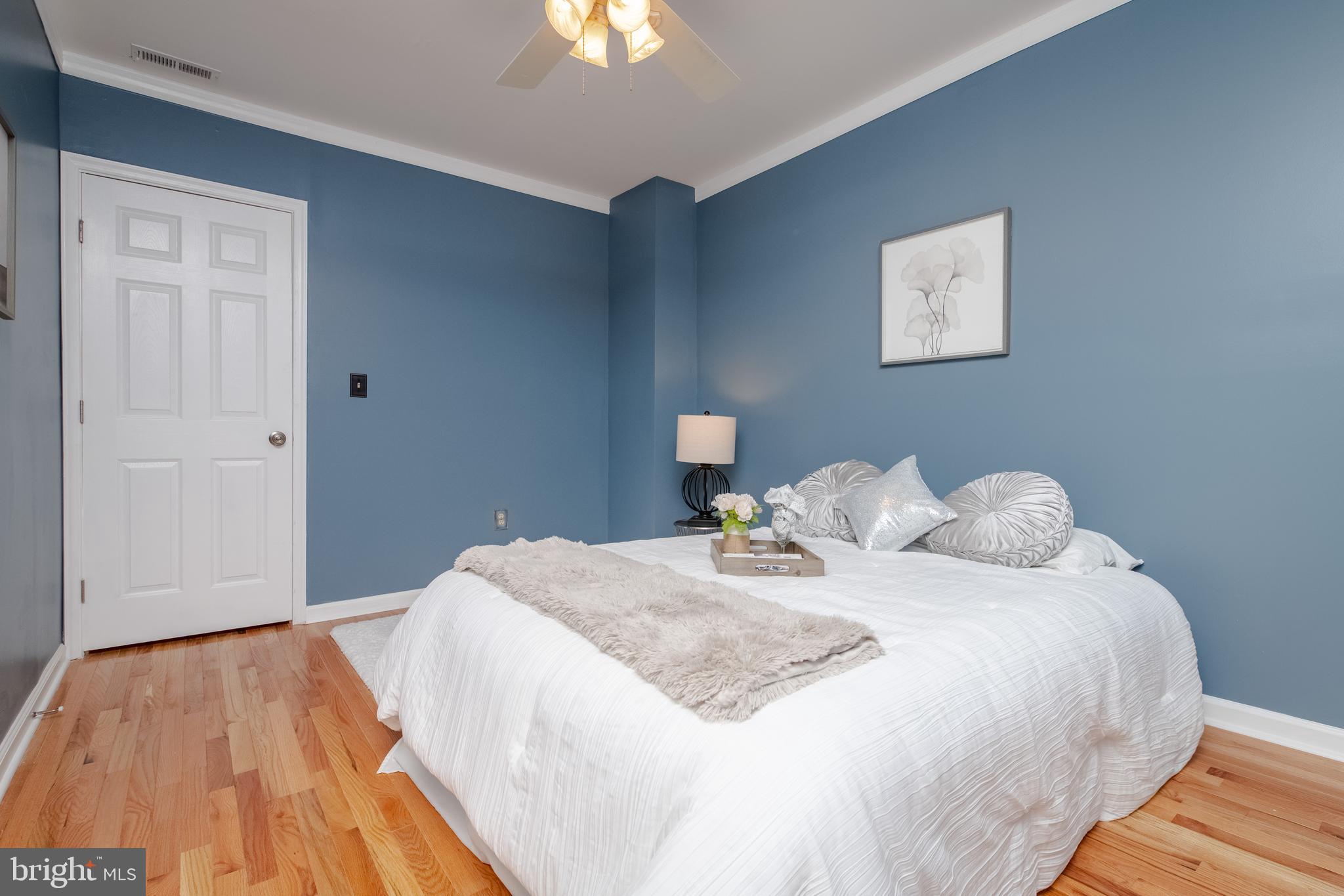 BROADWAY EAST - Residential