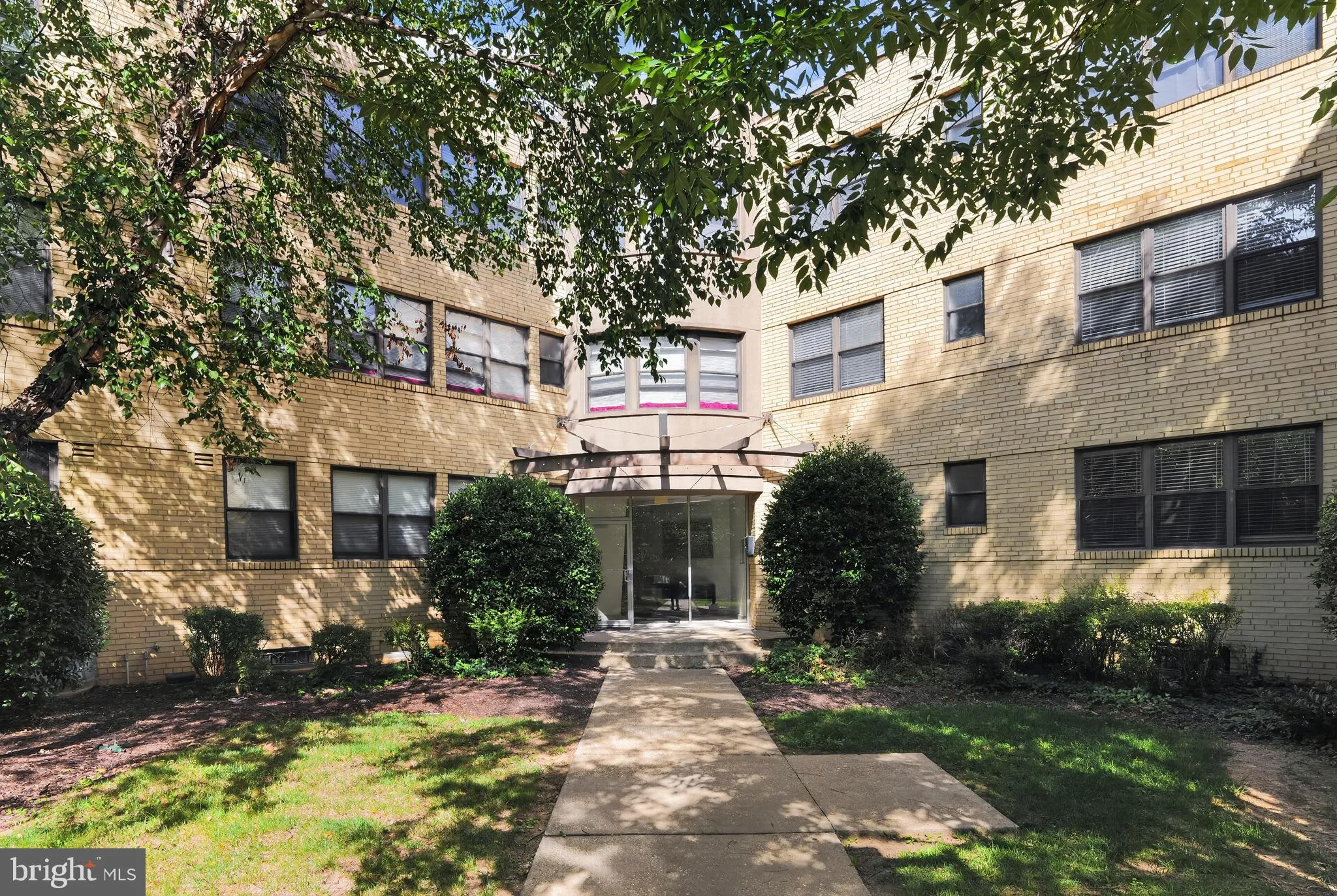 210 Oakwood Street SE Unit 318, Washington, DC, 20032