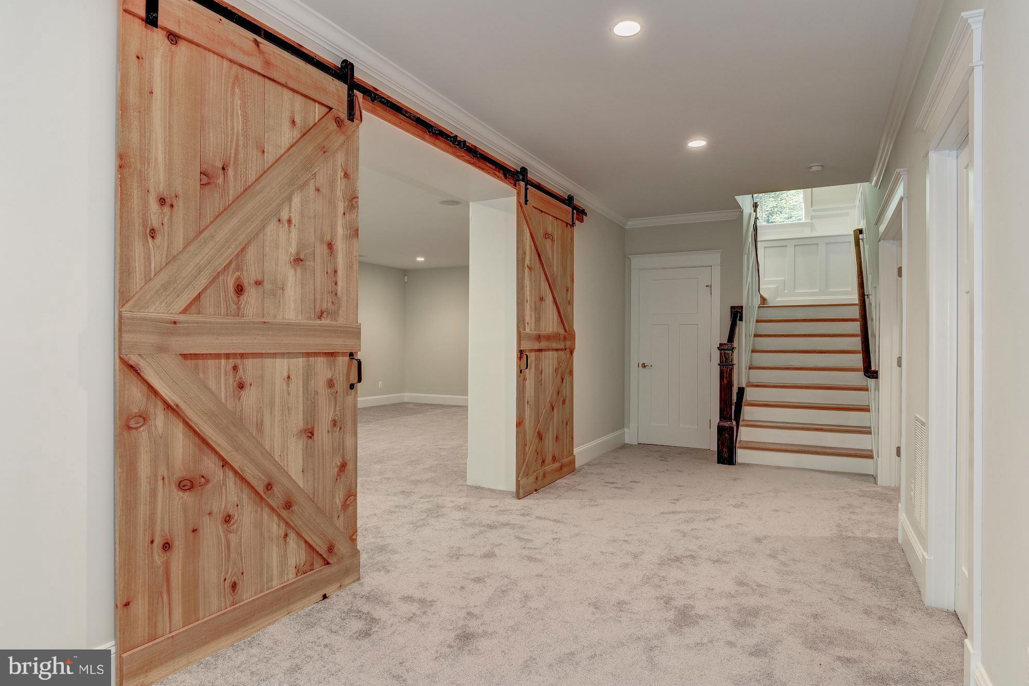 CHESTERBROOK WOODS - Residential