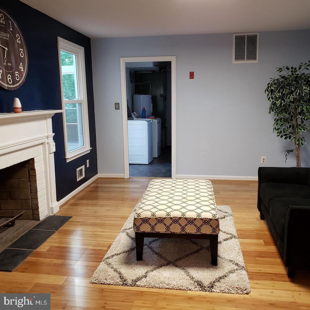 CLARKS RUN - Residential