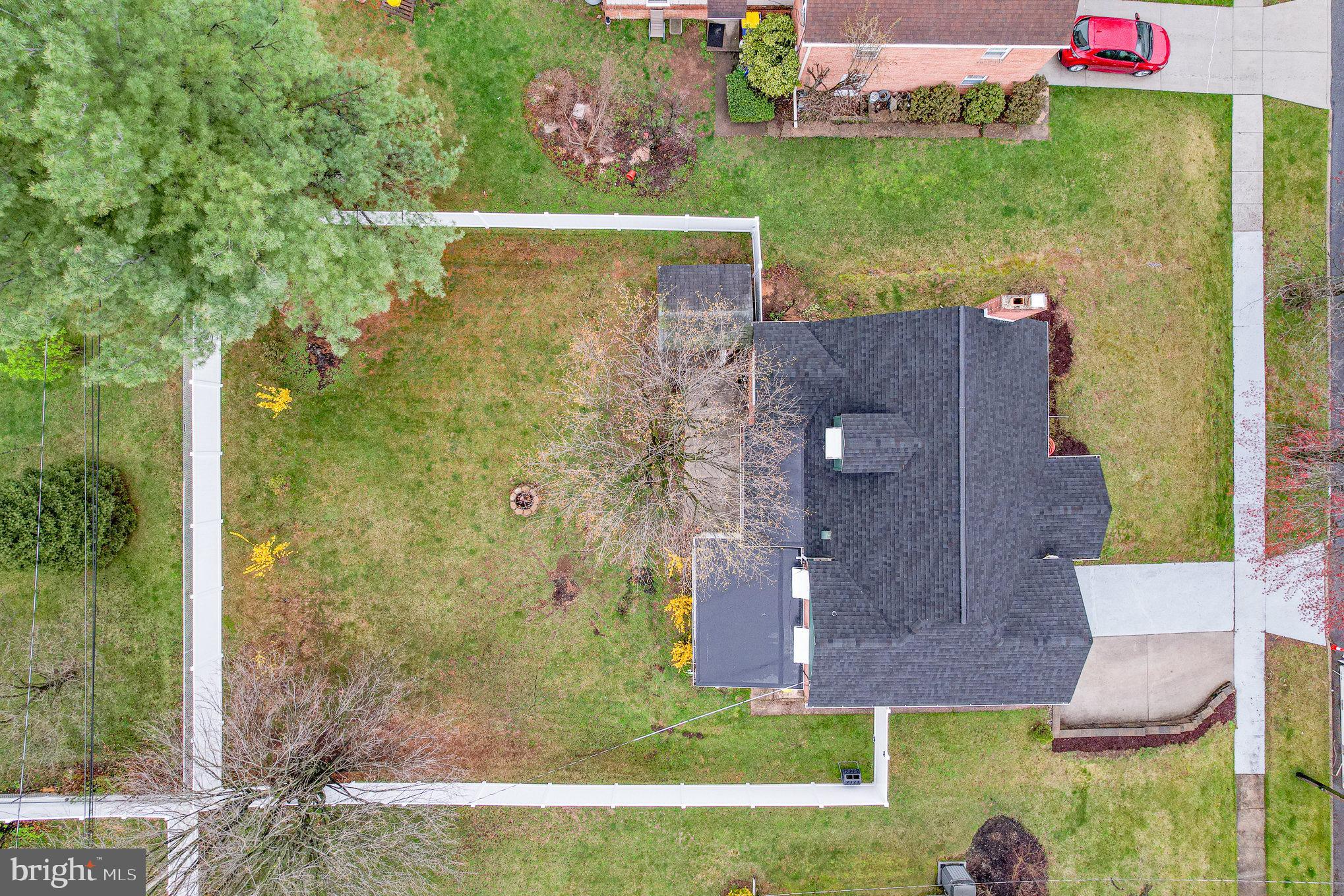 LENKER MANOR - Residential