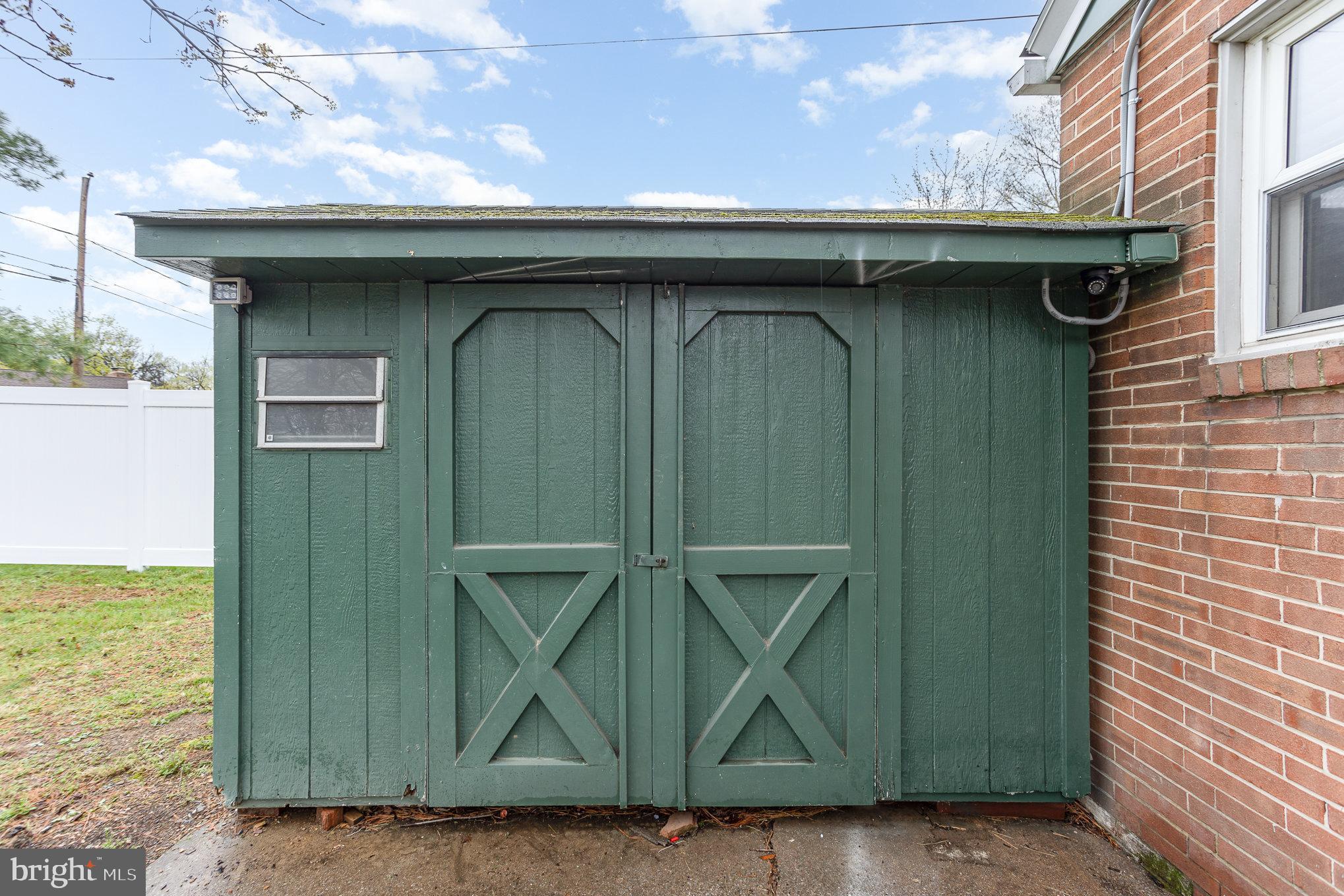 LENKER MANOR - Residential