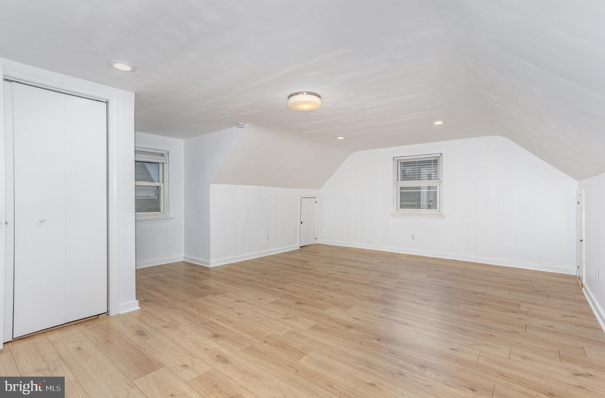 LENKER MANOR - Residential