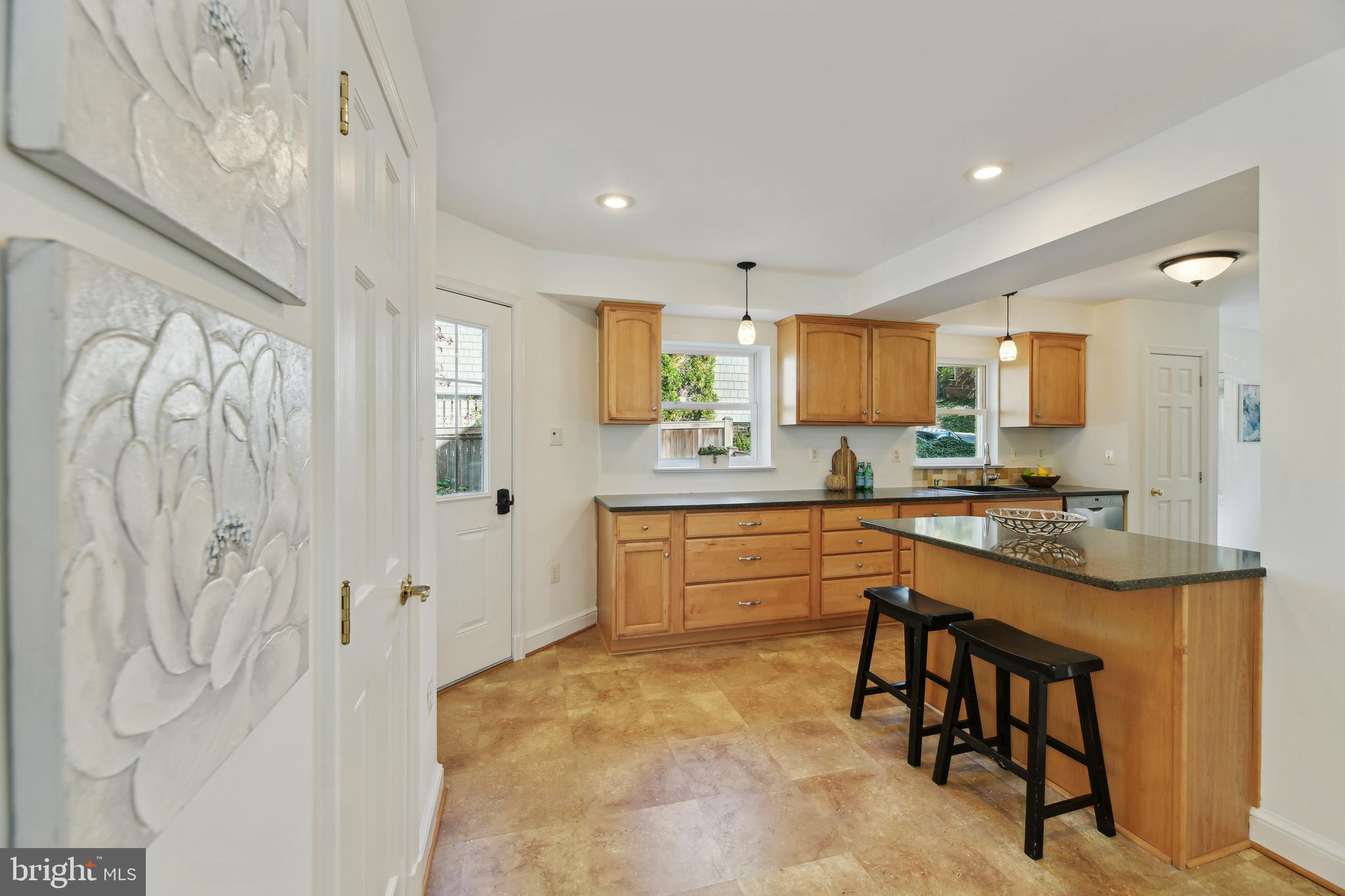 WAVERLY HILLS - Residential