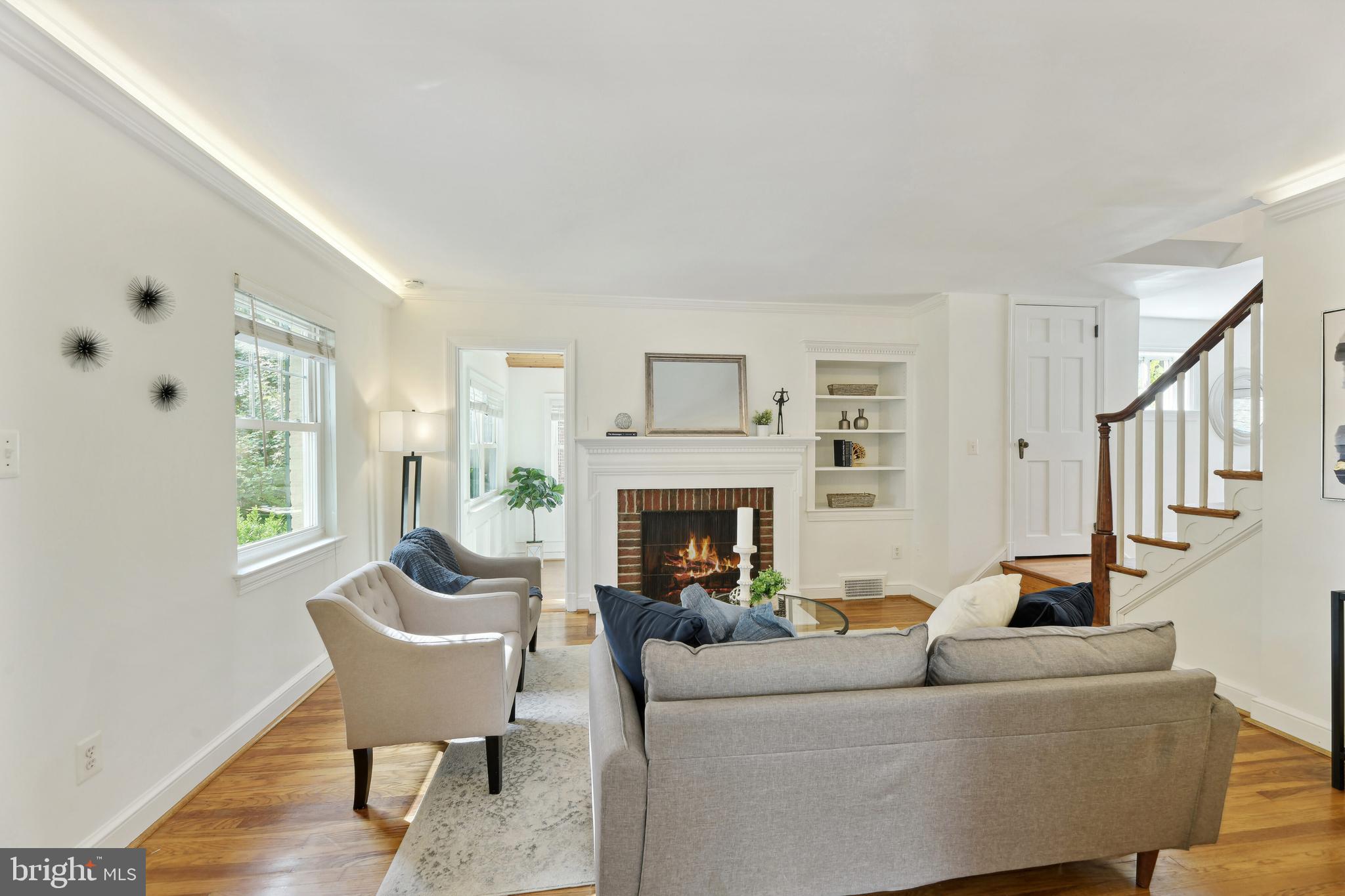 WAVERLY HILLS - Residential