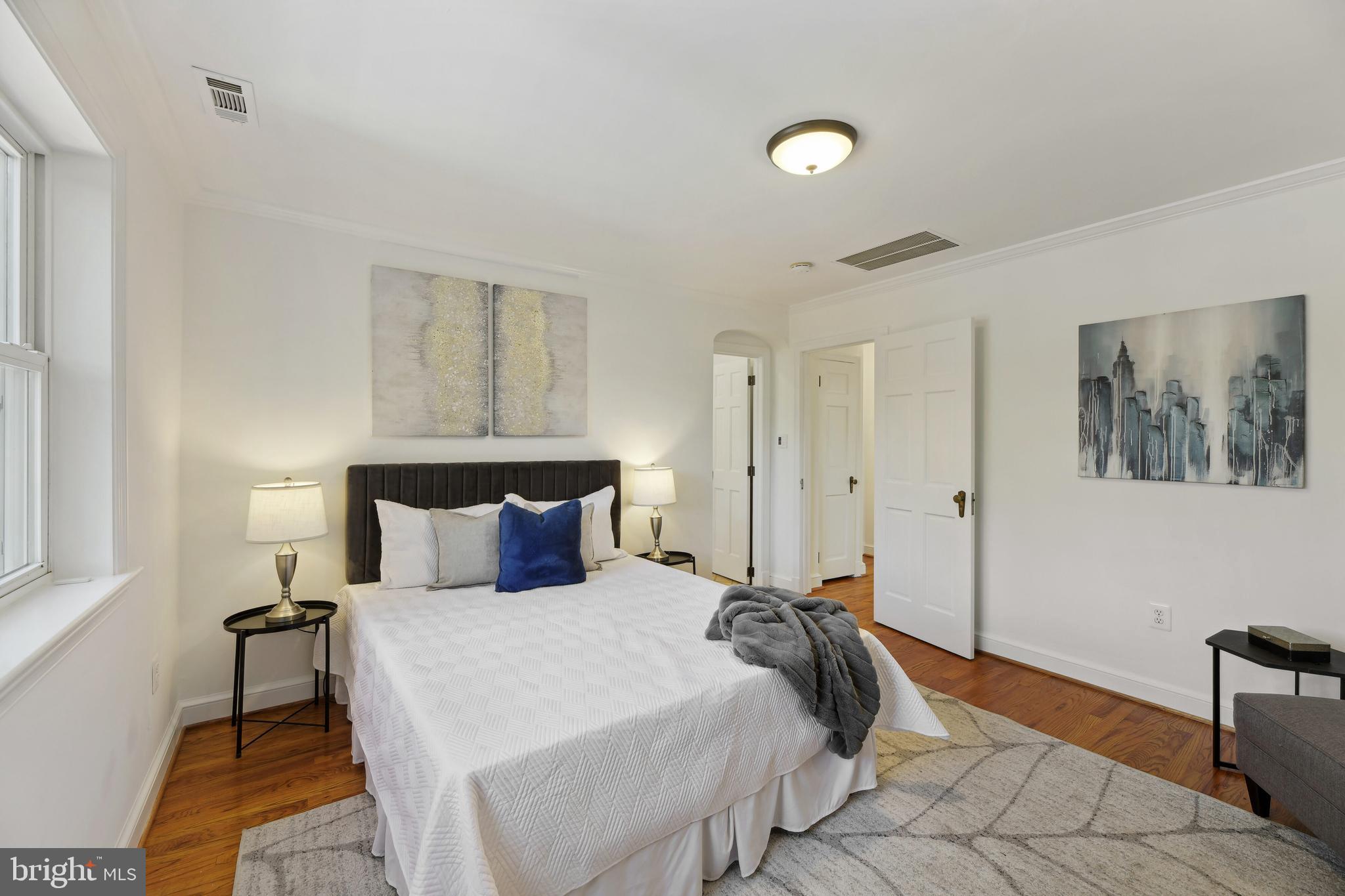 WAVERLY HILLS - Residential