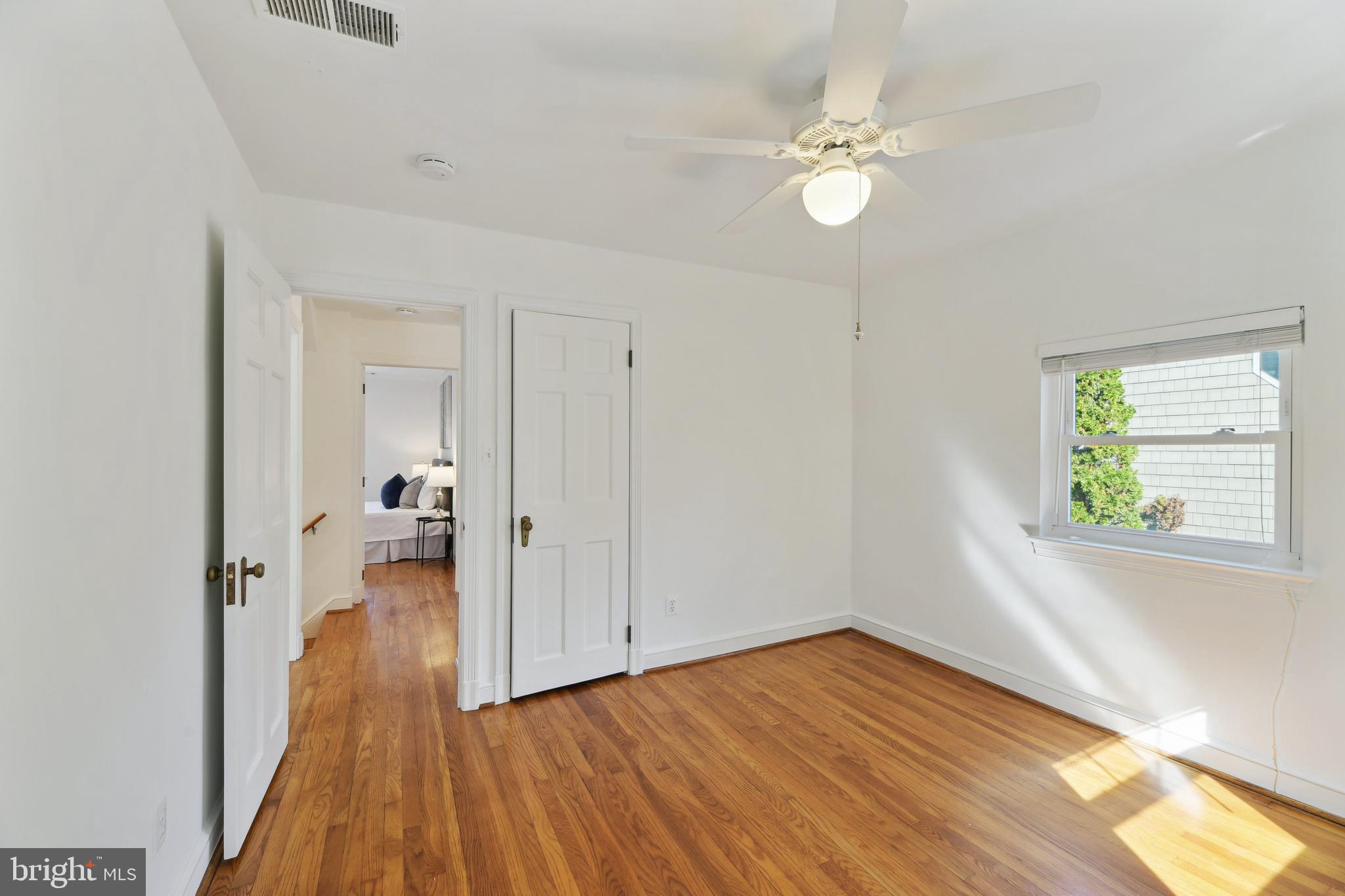 WAVERLY HILLS - Residential