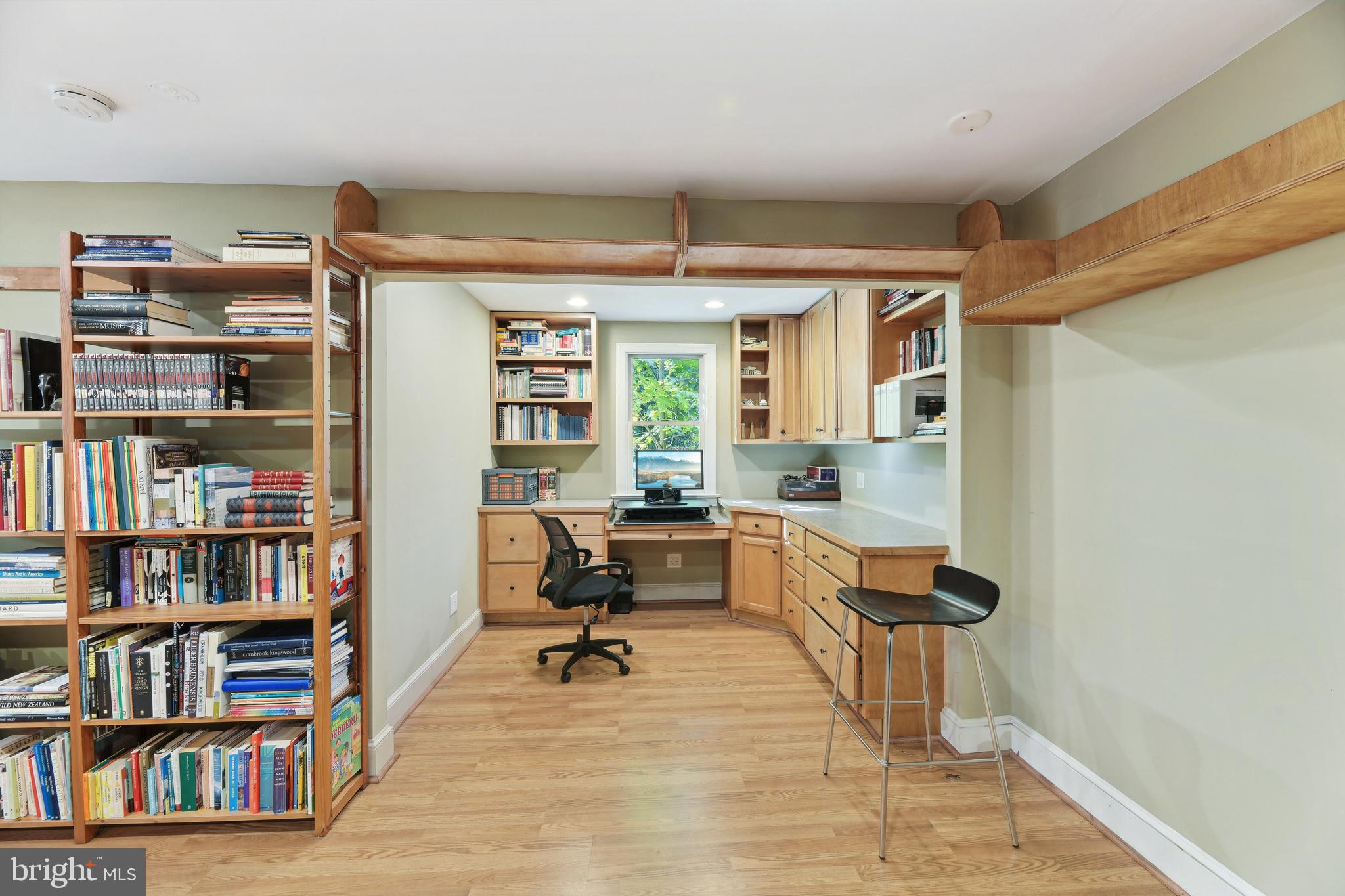 WAVERLY HILLS - Residential