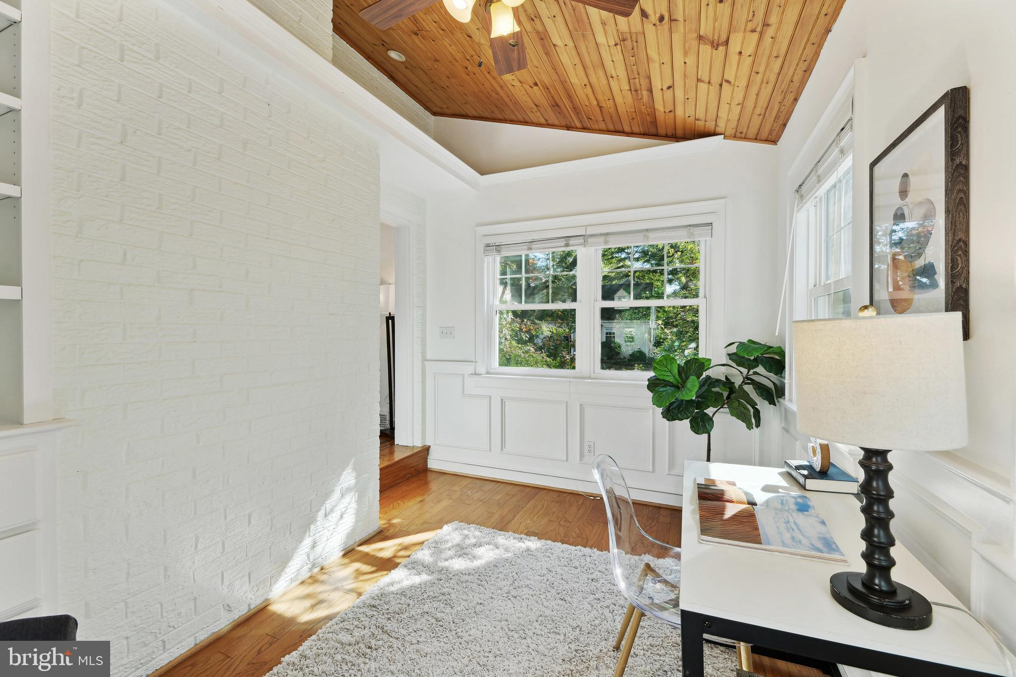 WAVERLY HILLS - Residential