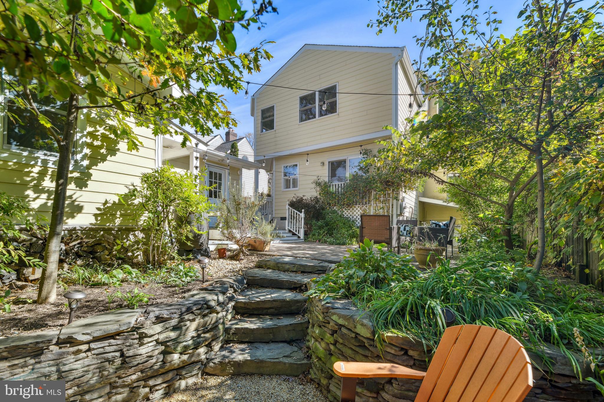 WAVERLY HILLS - Residential