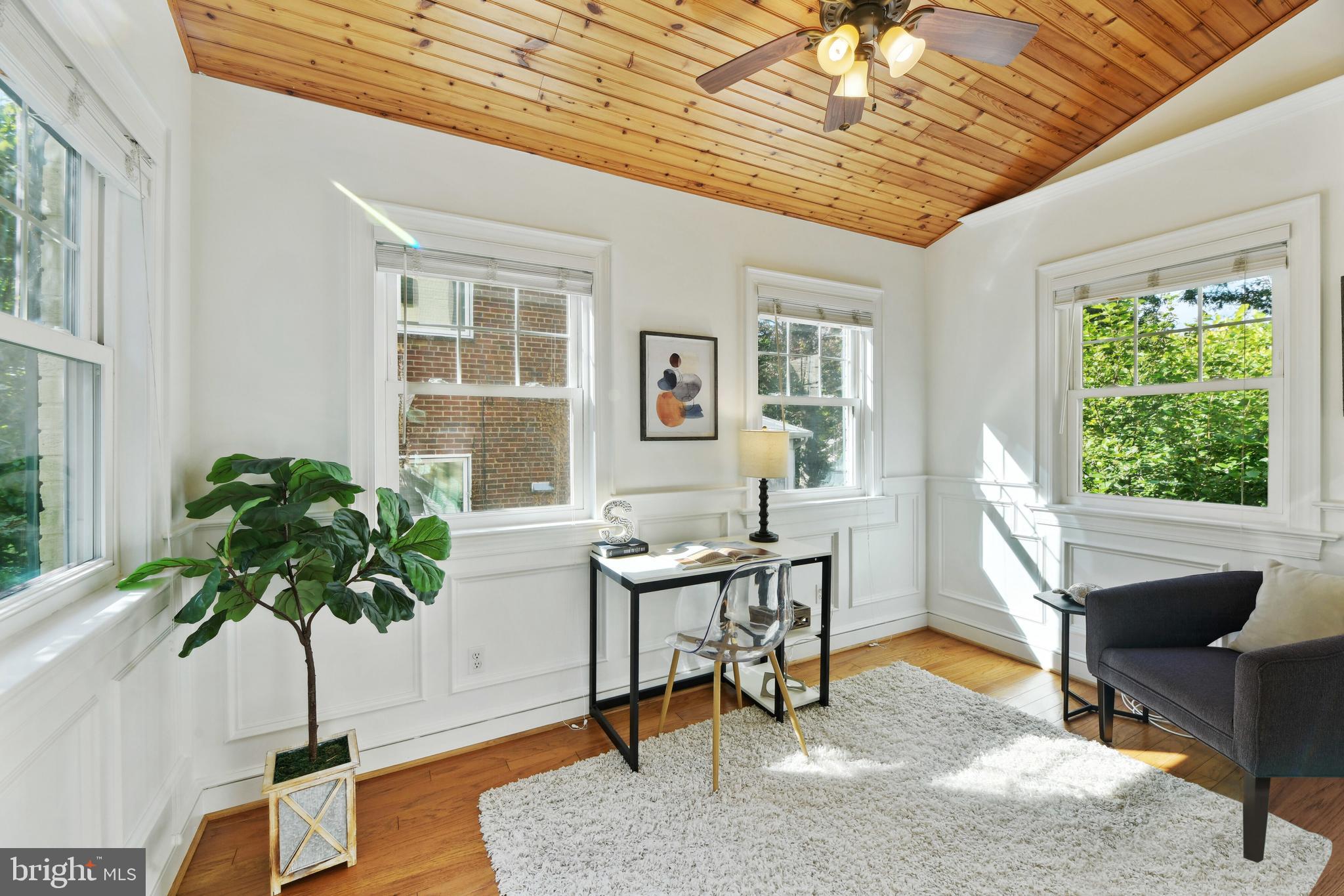 WAVERLY HILLS - Residential