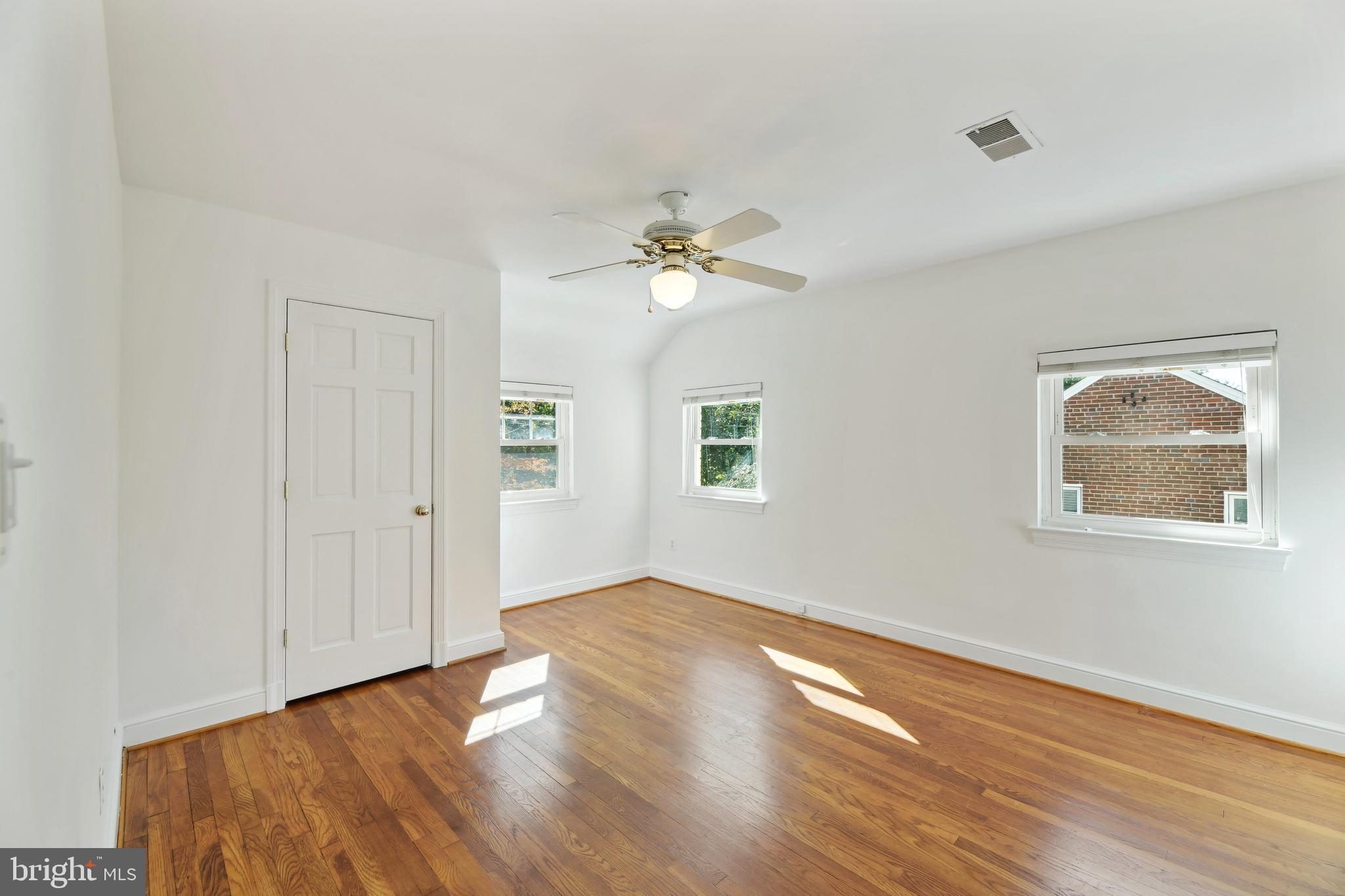 WAVERLY HILLS - Residential