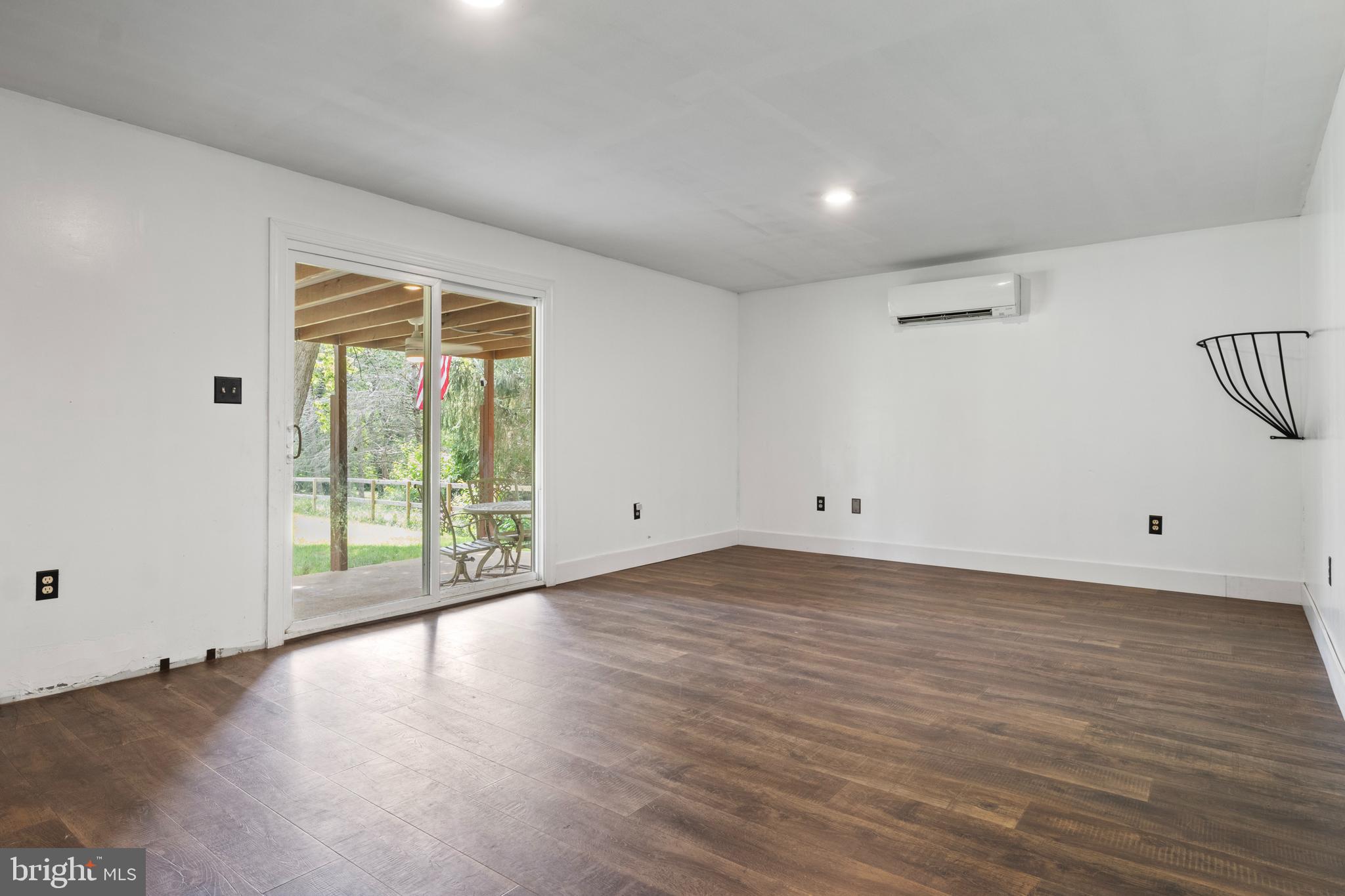 HOPEWELL TWP - Residential