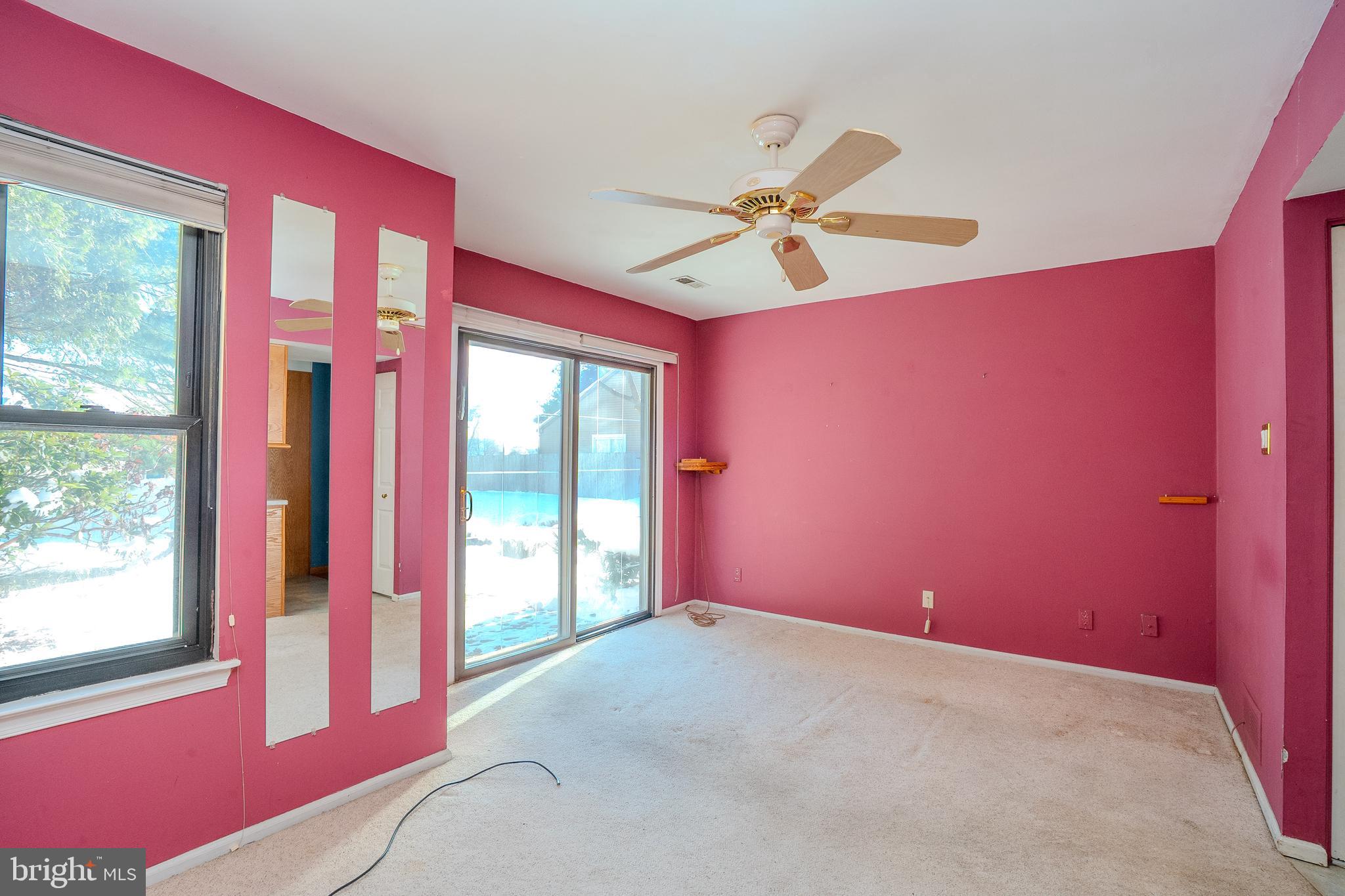 SUMMIT TRACE - Residential