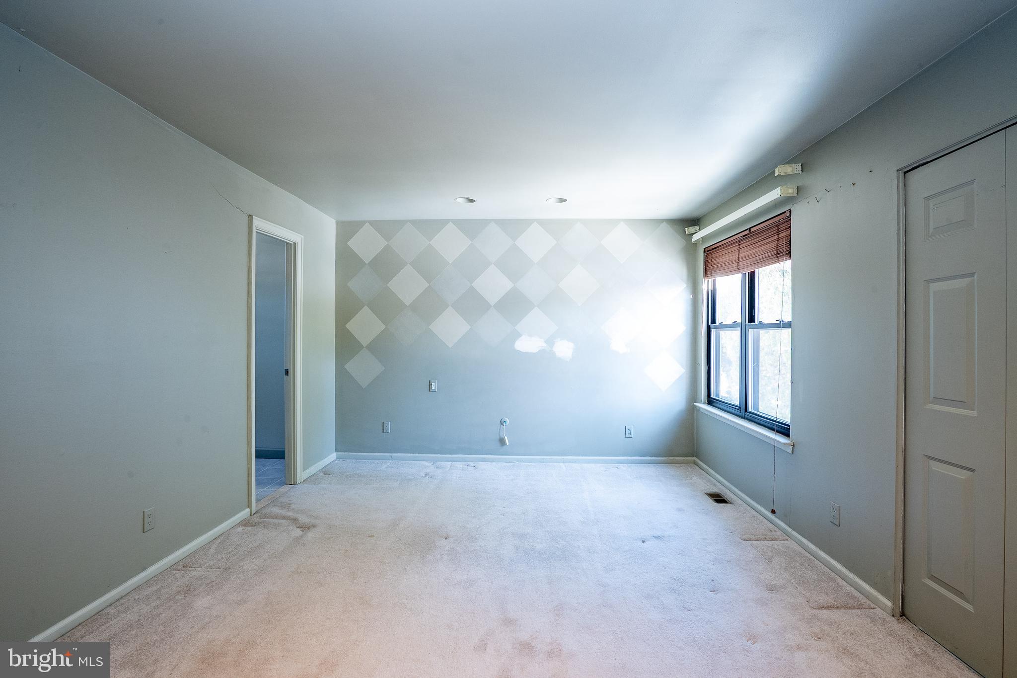 SUMMIT TRACE - Residential