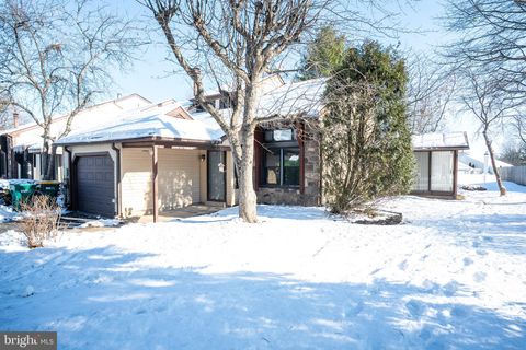 220 STONEYBROOK COURT LANGHORNE PA 19047