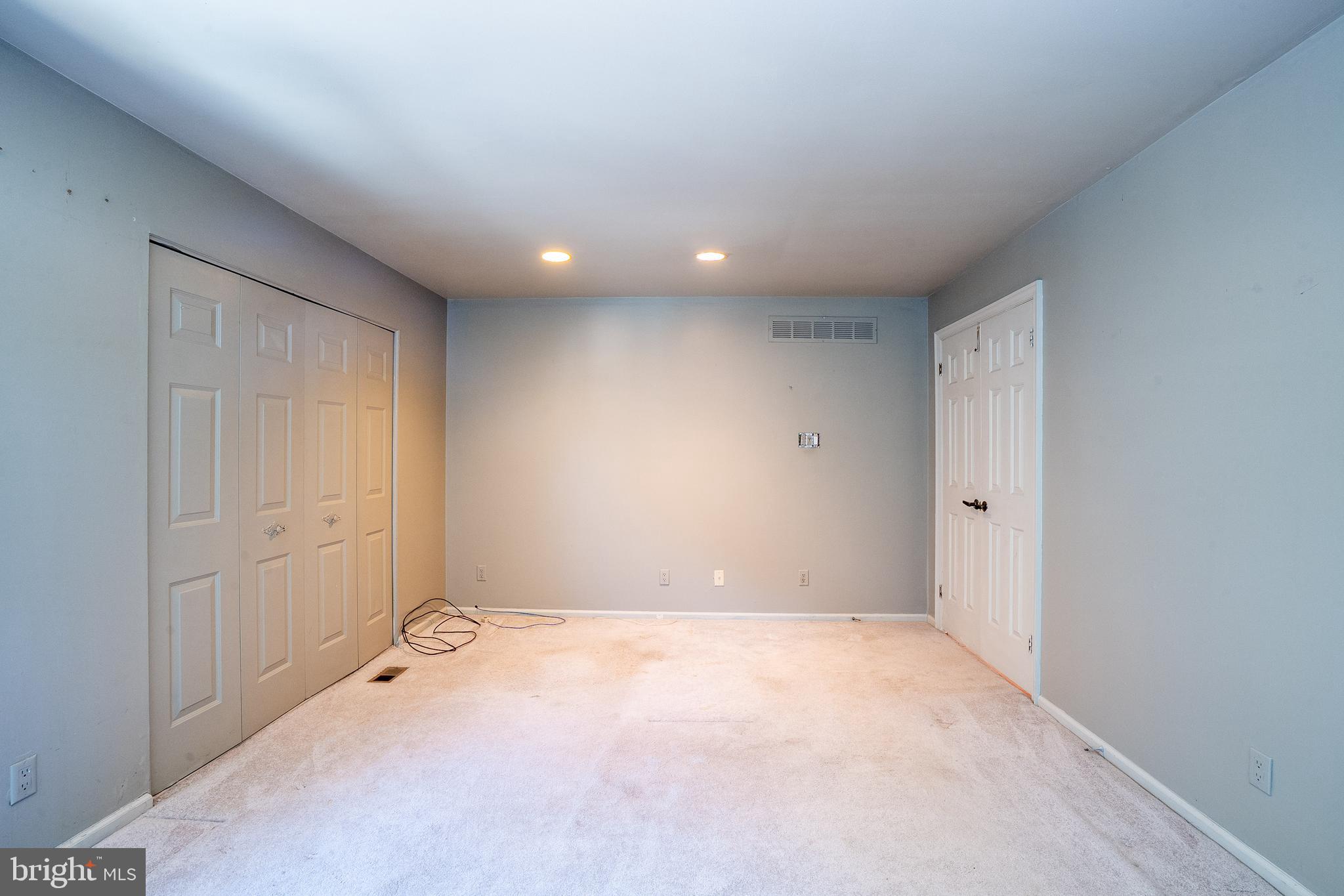 SUMMIT TRACE - Residential