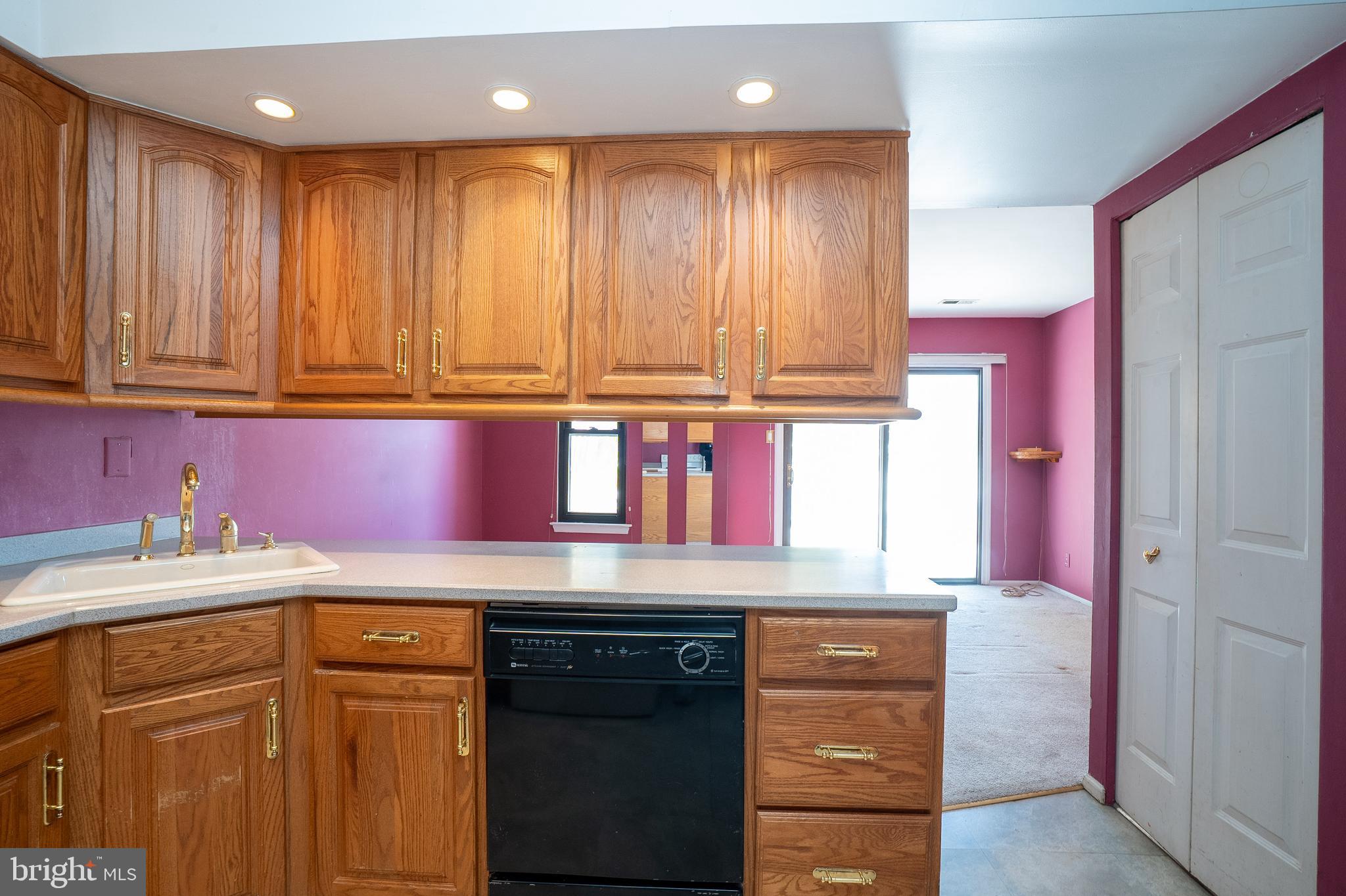 SUMMIT TRACE - Residential