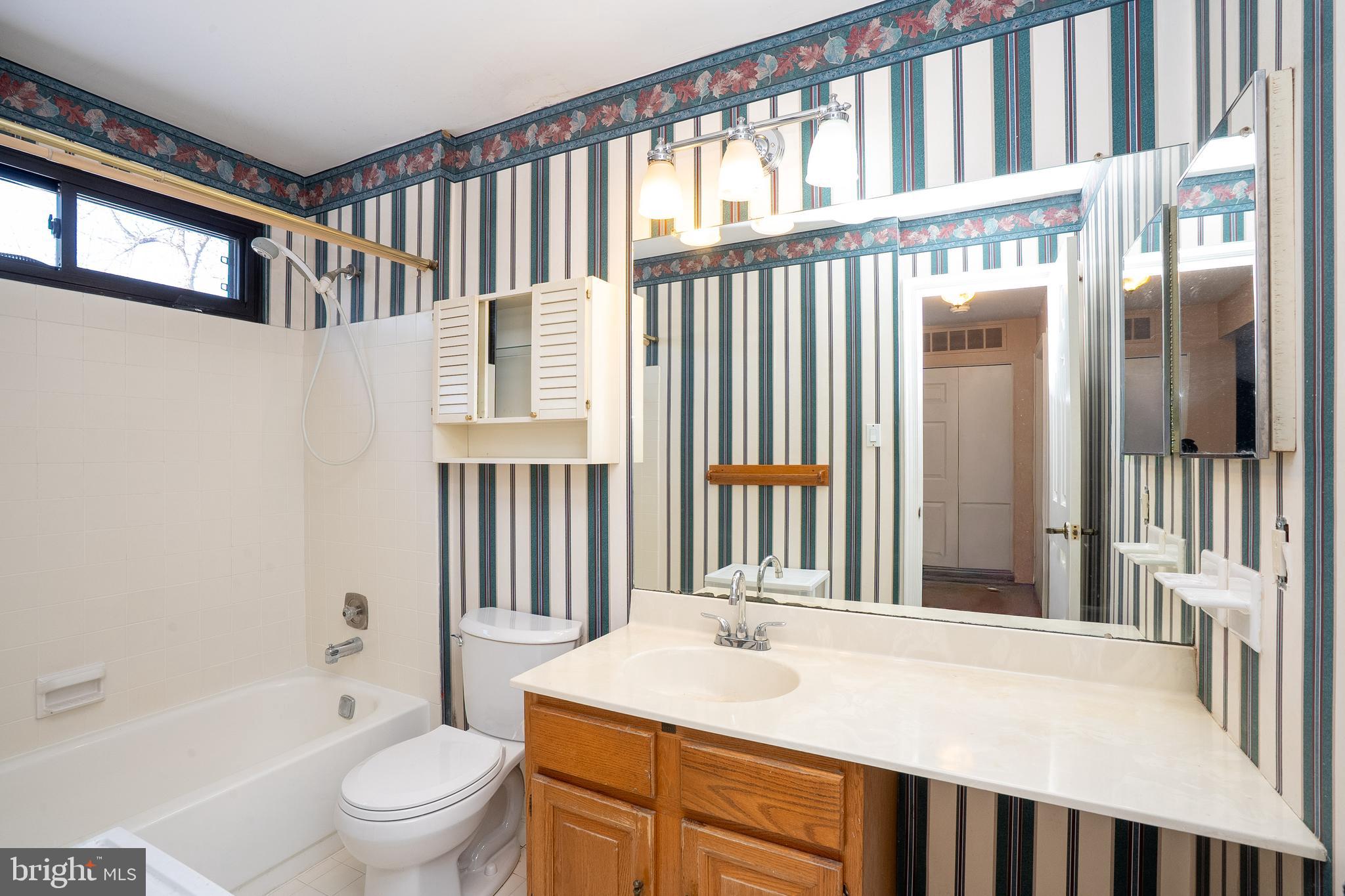 SUMMIT TRACE - Residential