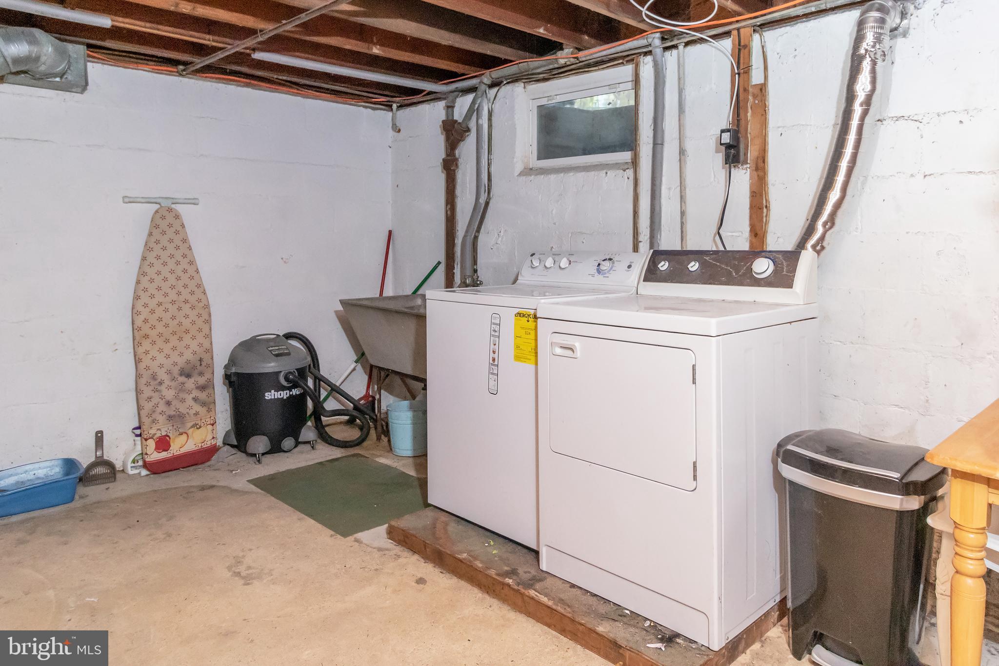 PITMAN HILLS - Residential Lease