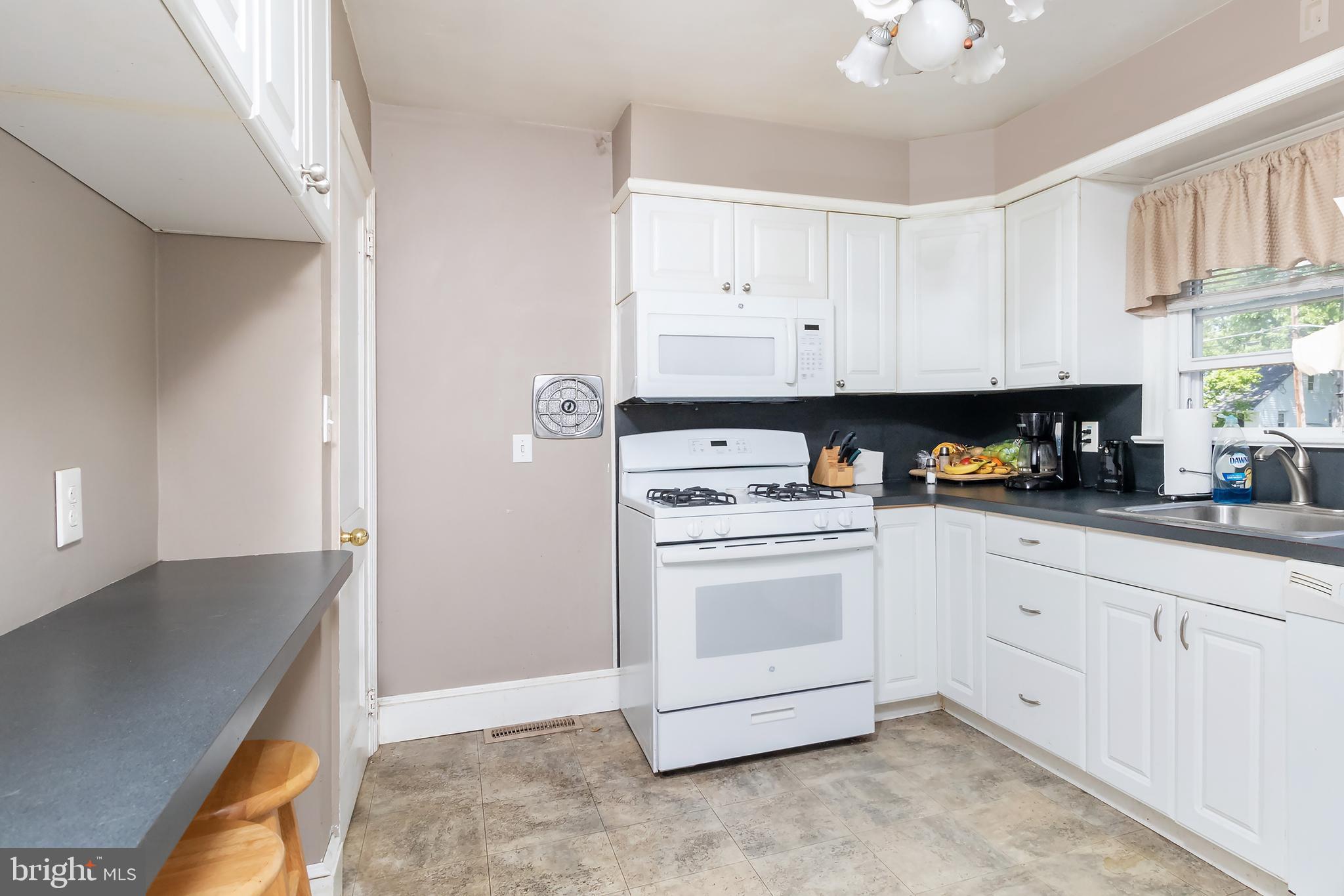 PITMAN HILLS - Residential Lease