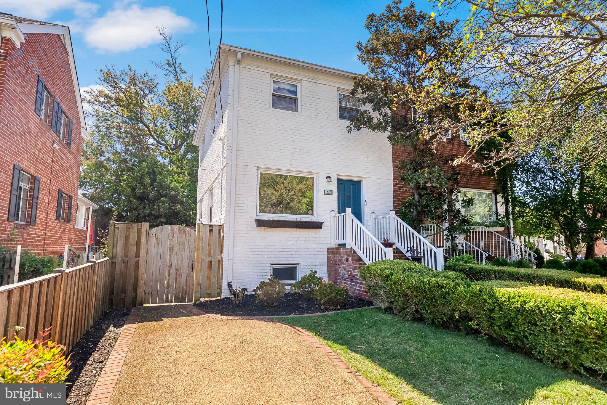 19 E CUSTIS AVENUE A