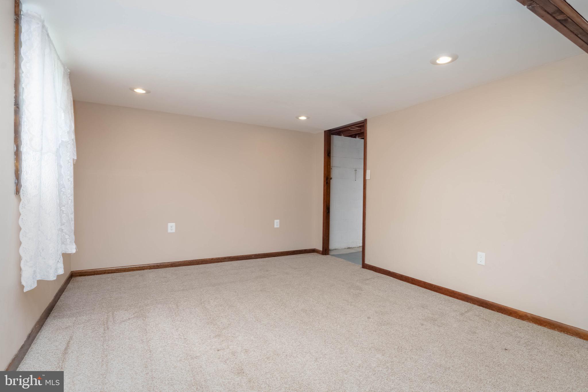 SOUTHERN FARMS - Residential