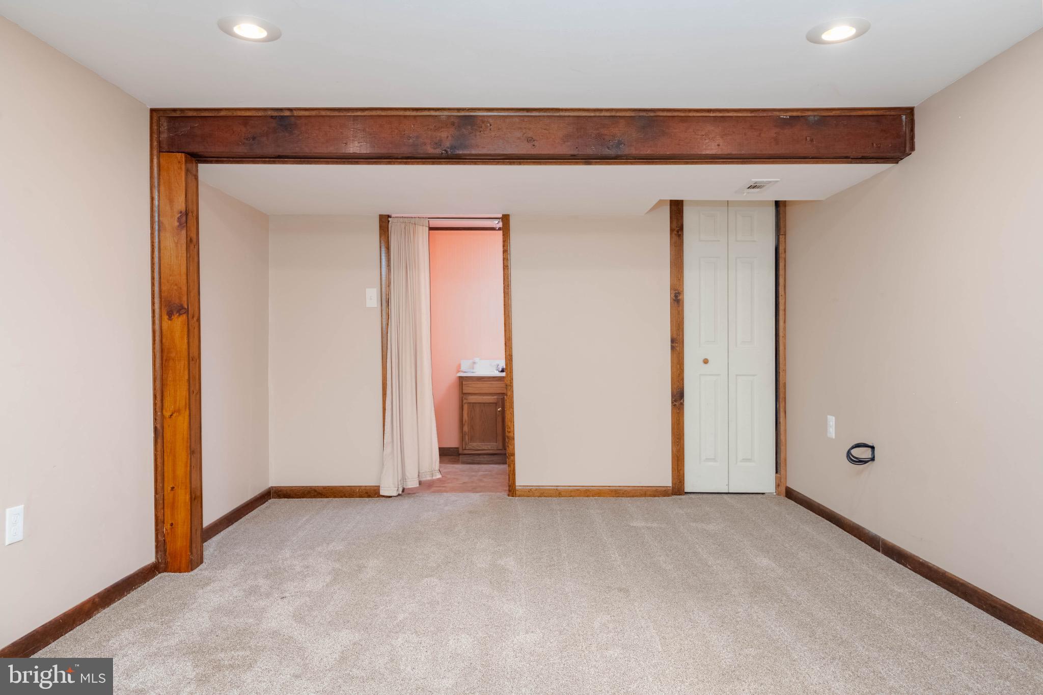 SOUTHERN FARMS - Residential