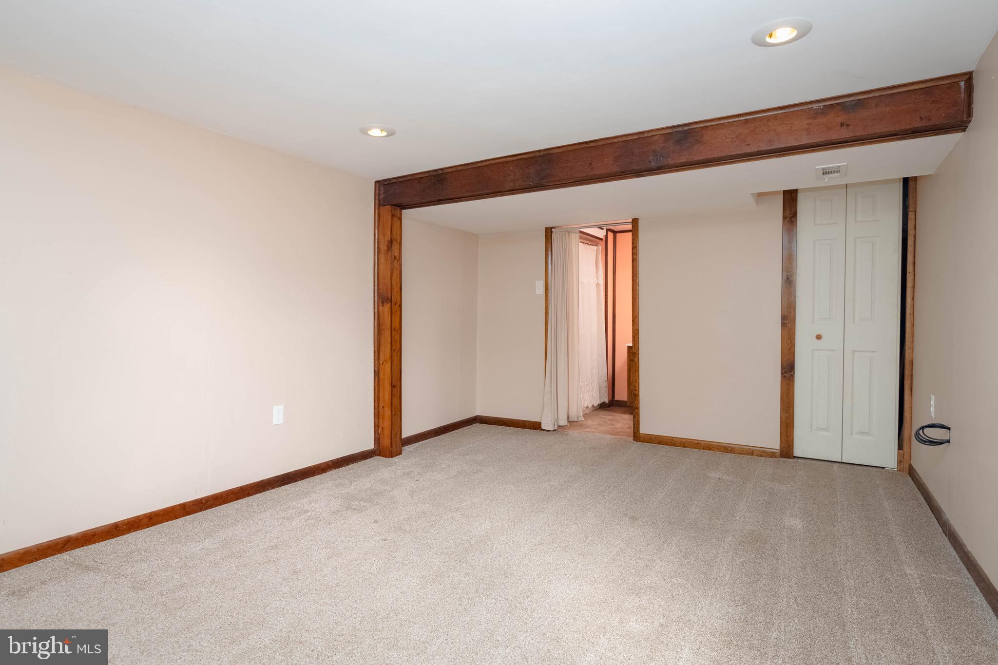 SOUTHERN FARMS - Residential