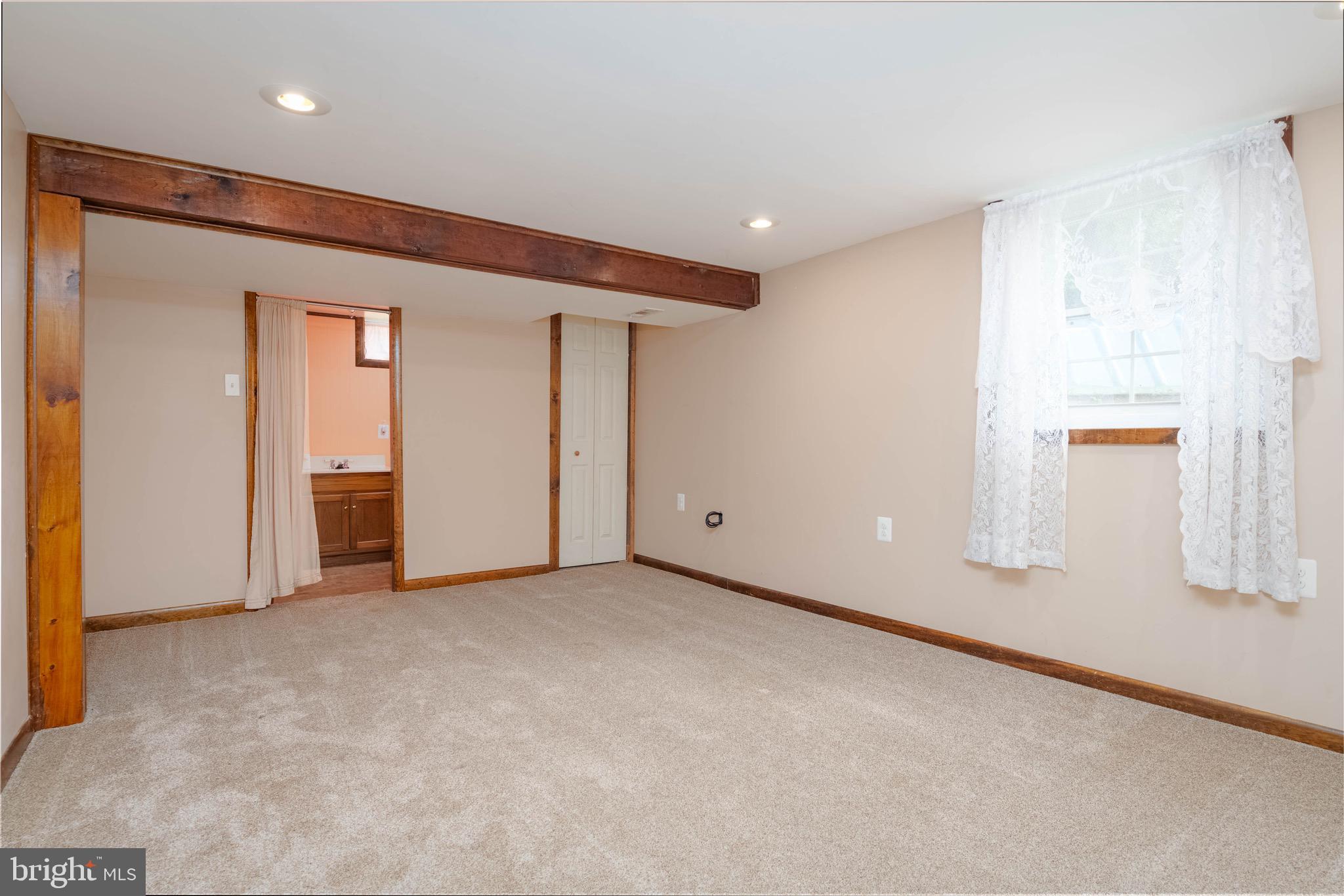 SOUTHERN FARMS - Residential